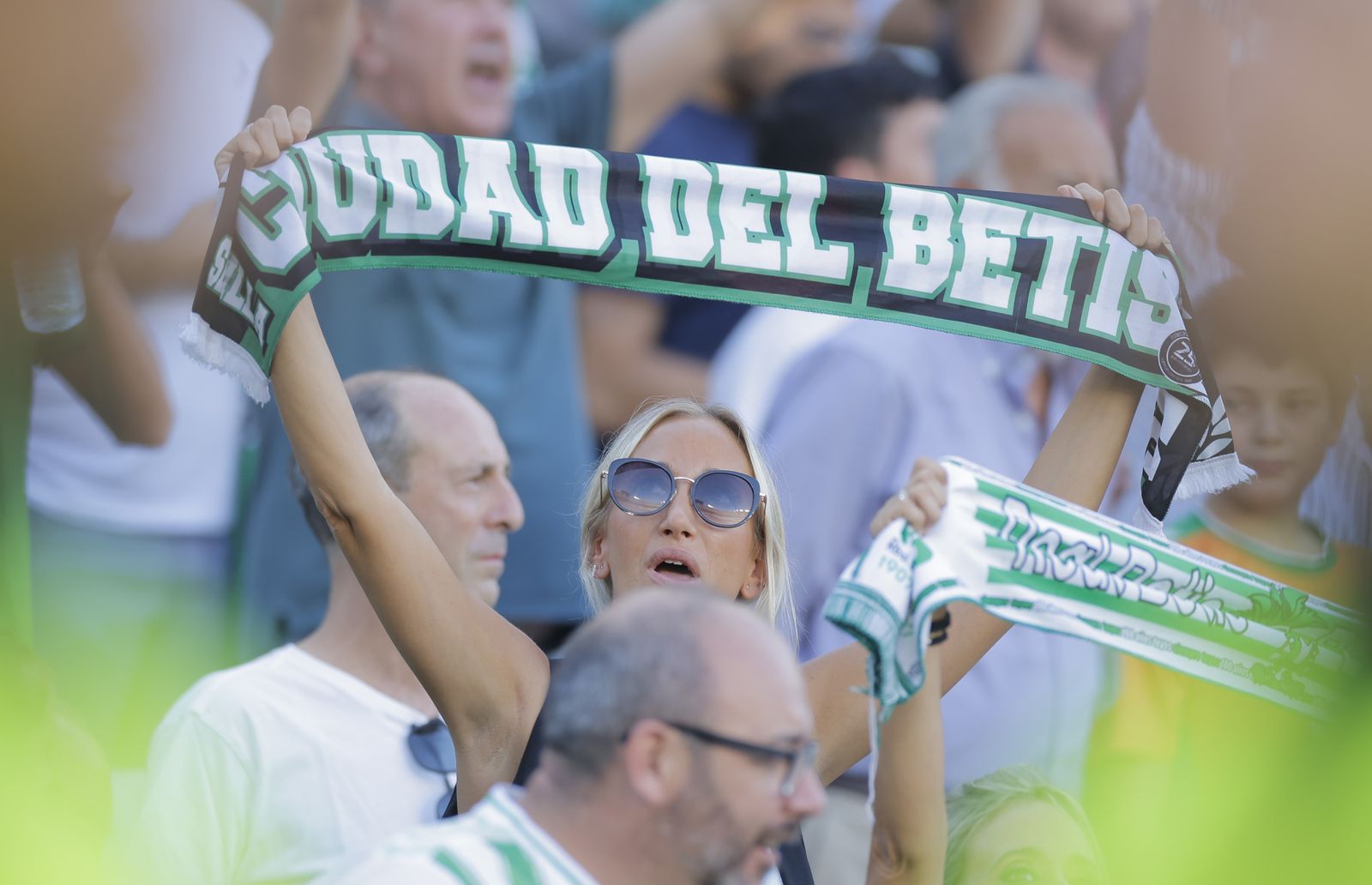 Búscate en la fotos del Betis-Sparta
