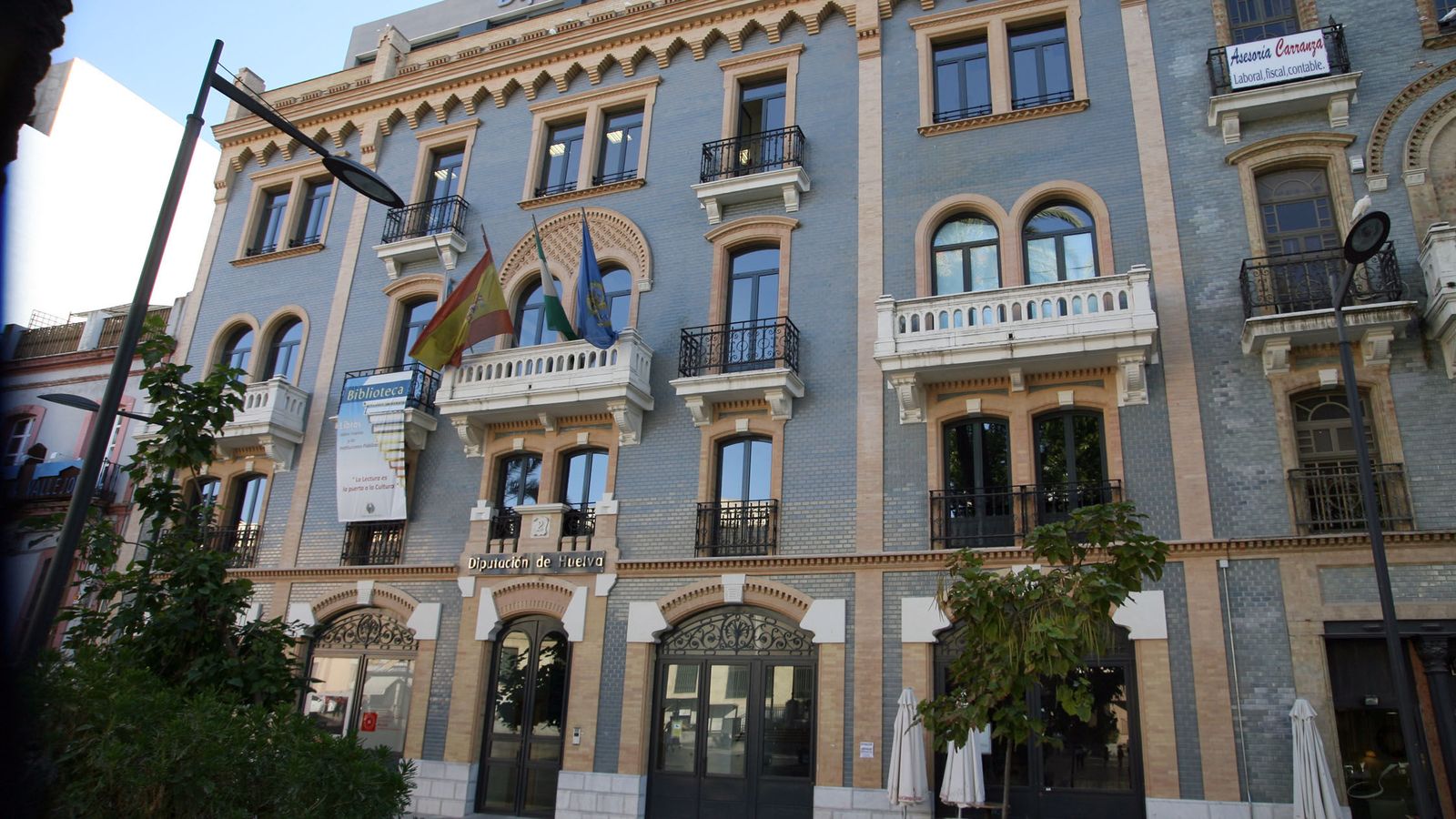 Fachada del antiguo hotel París