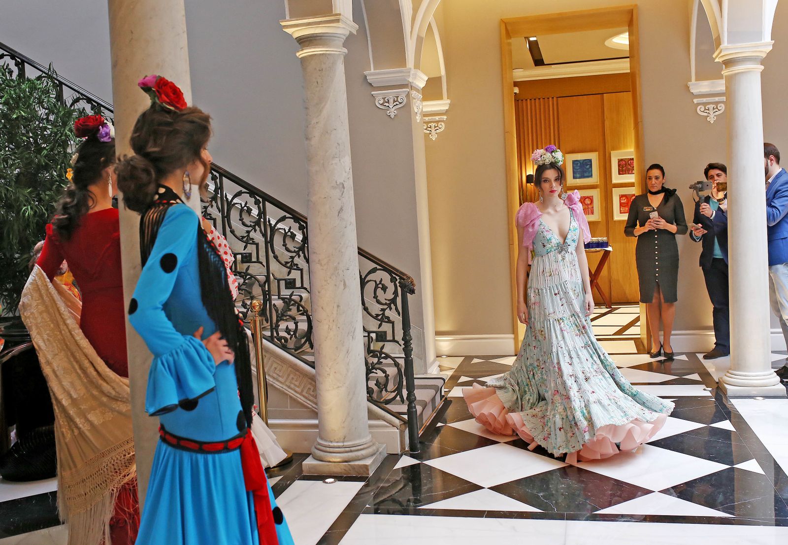 Hotel Mª Luisa. Presentación colección flamenca Amparo Macías.