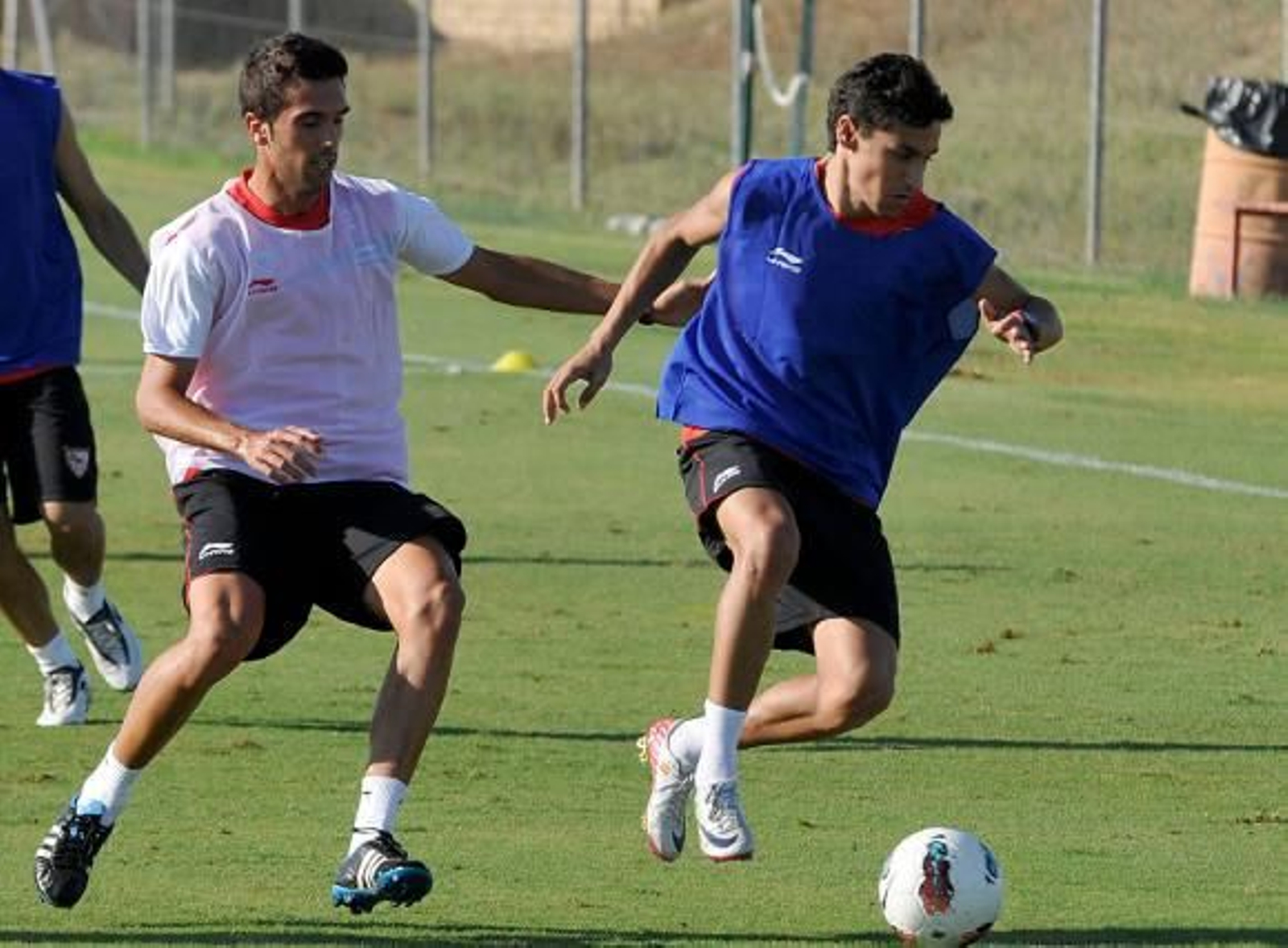 Navas, el que más centra y fuerza amonestaciones de Primera División