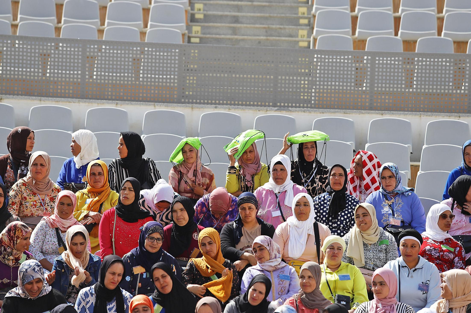 Imágenes de la entrega de los diplomas a las mujeres que han participado en el programa Wafira. Imágenes de la entrega de los diplomas a las mujeres que han participado en el programa Wafira.