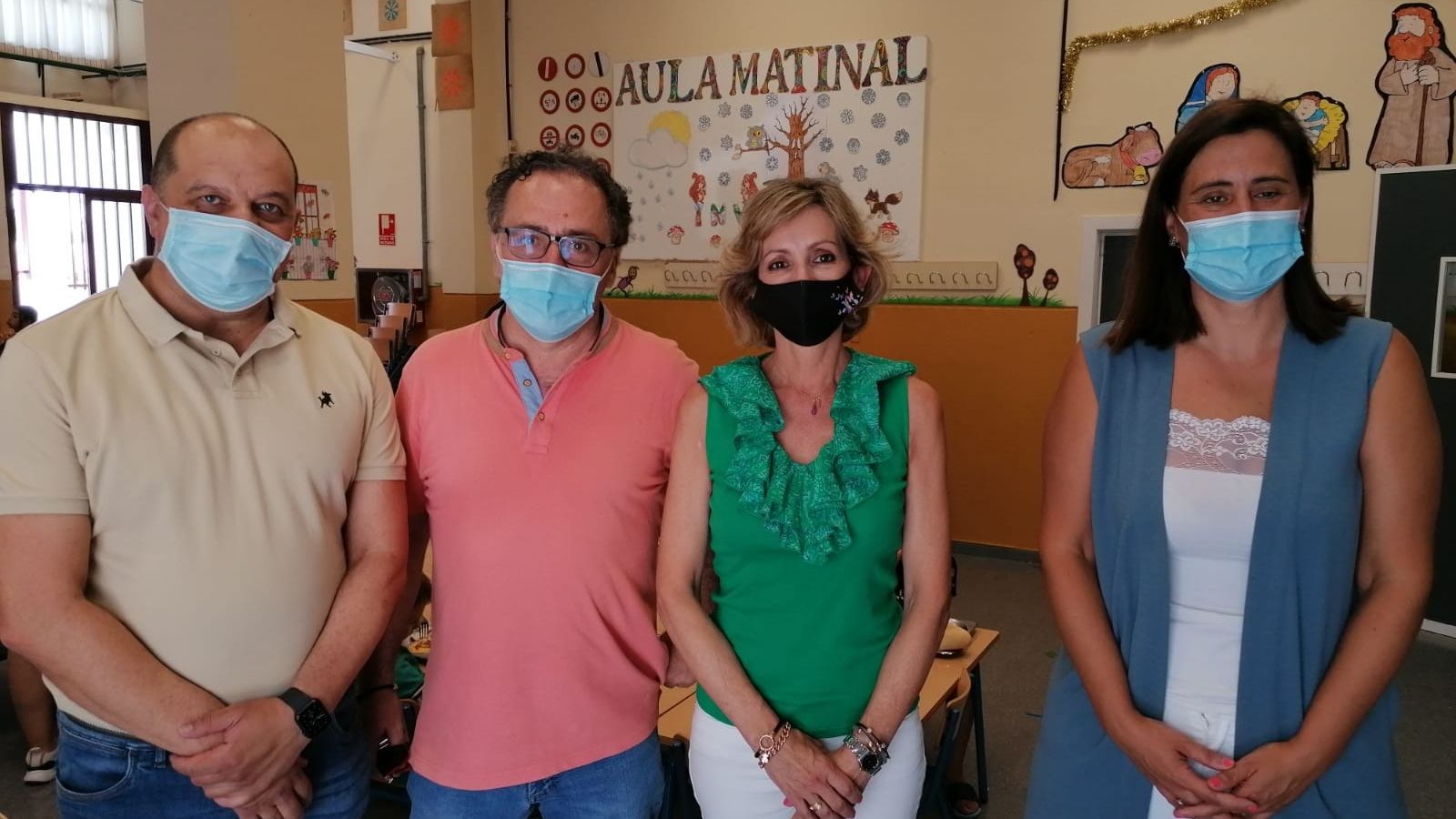 Visita de la delegada a una de las escuelas en Baena.