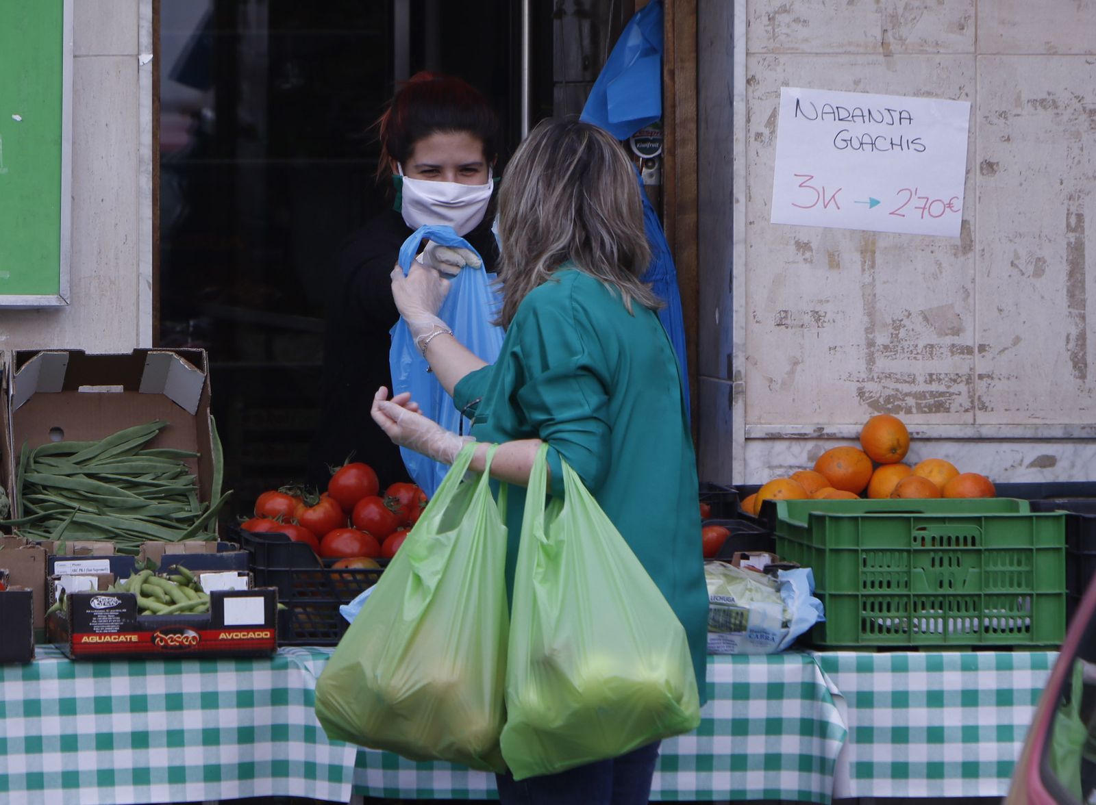 De Los Remedios al Plantinar : Ir de compras el Sábado Santo