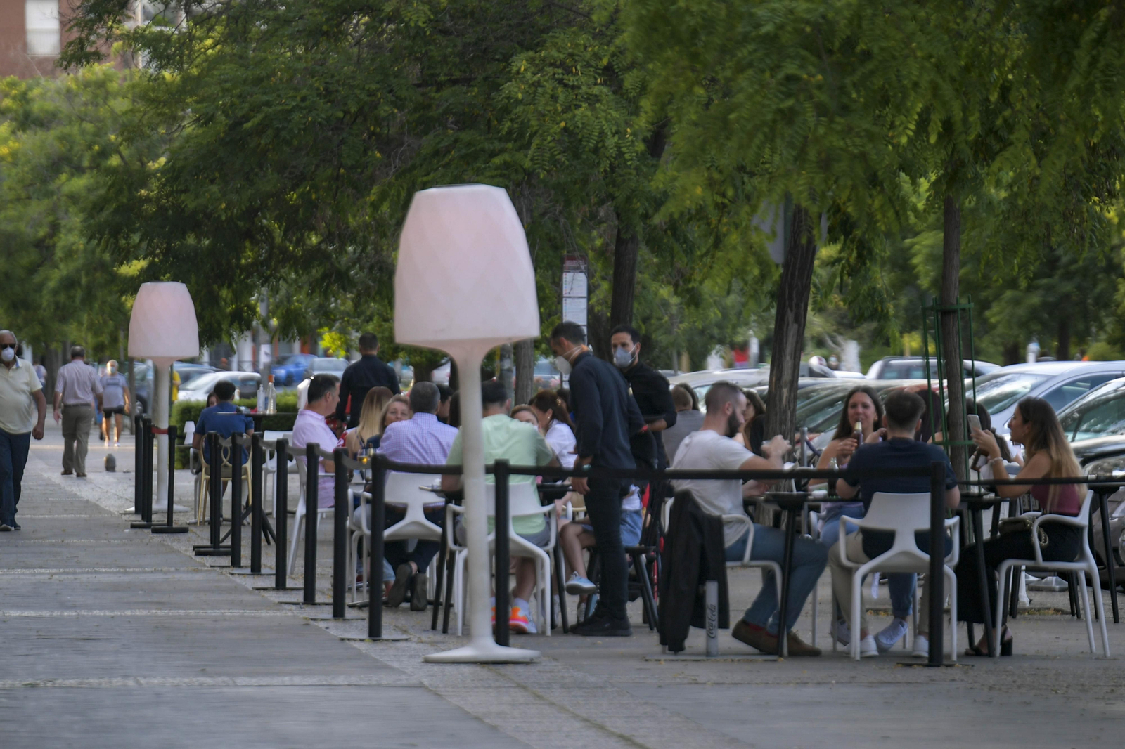 Terraza de un bar en el barrio de Zaidín en Granada capital
