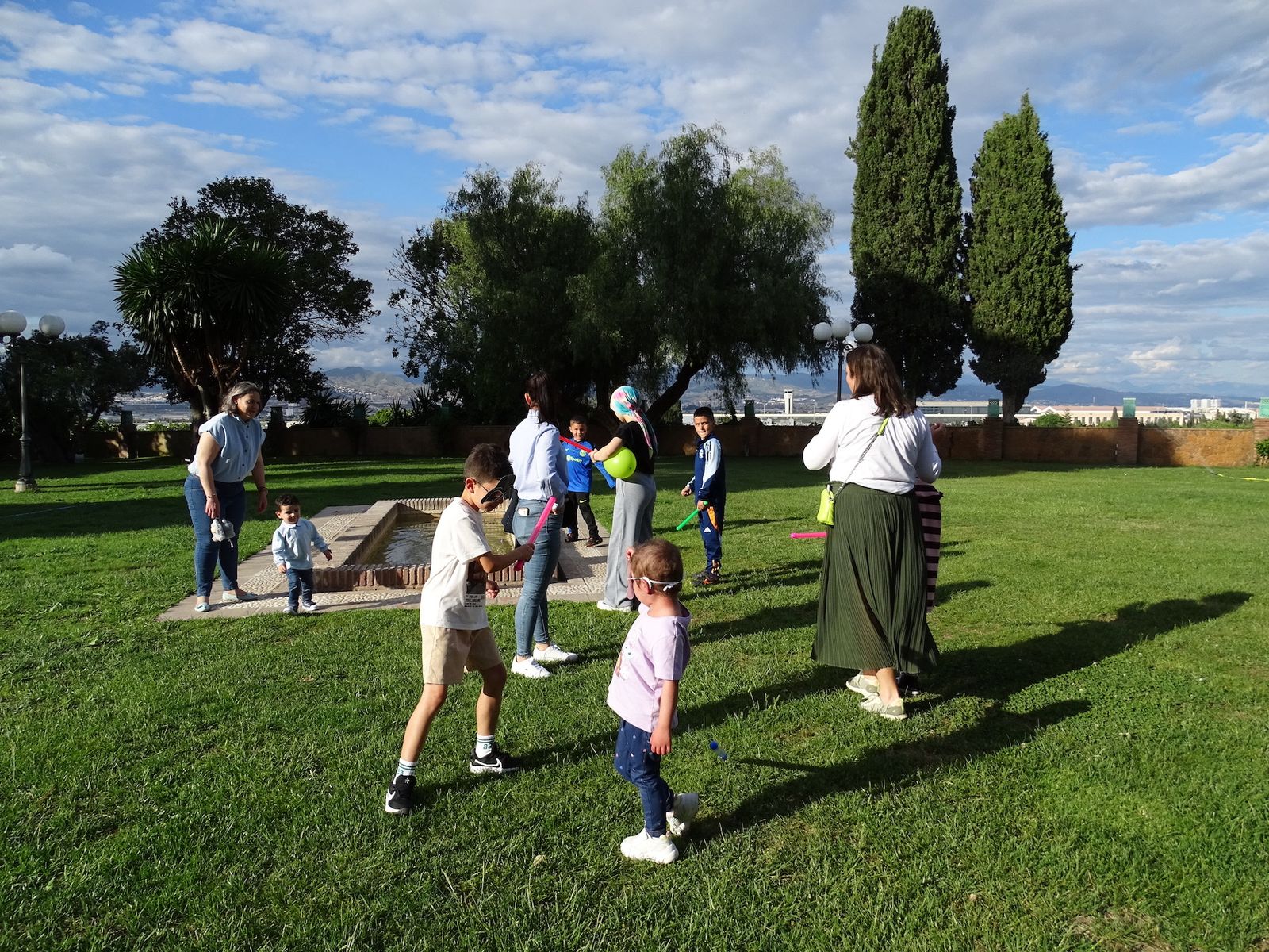 Merienda 'galáctica' para los más pequeños de la Fundación Olivares