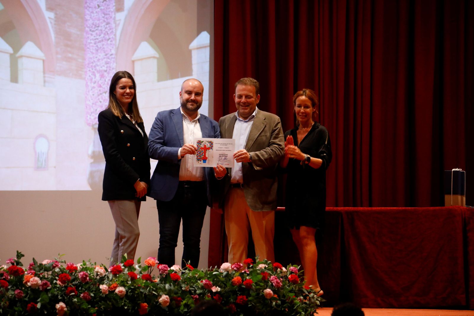 La entrega de premios a los ganadores del Mayo Festivo de Córdoba, en imágenes