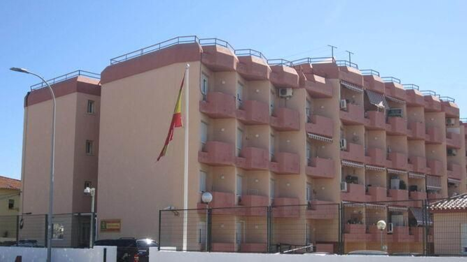 Imagen del cuartel de la Guardia Civil de Torre de Benagalbón