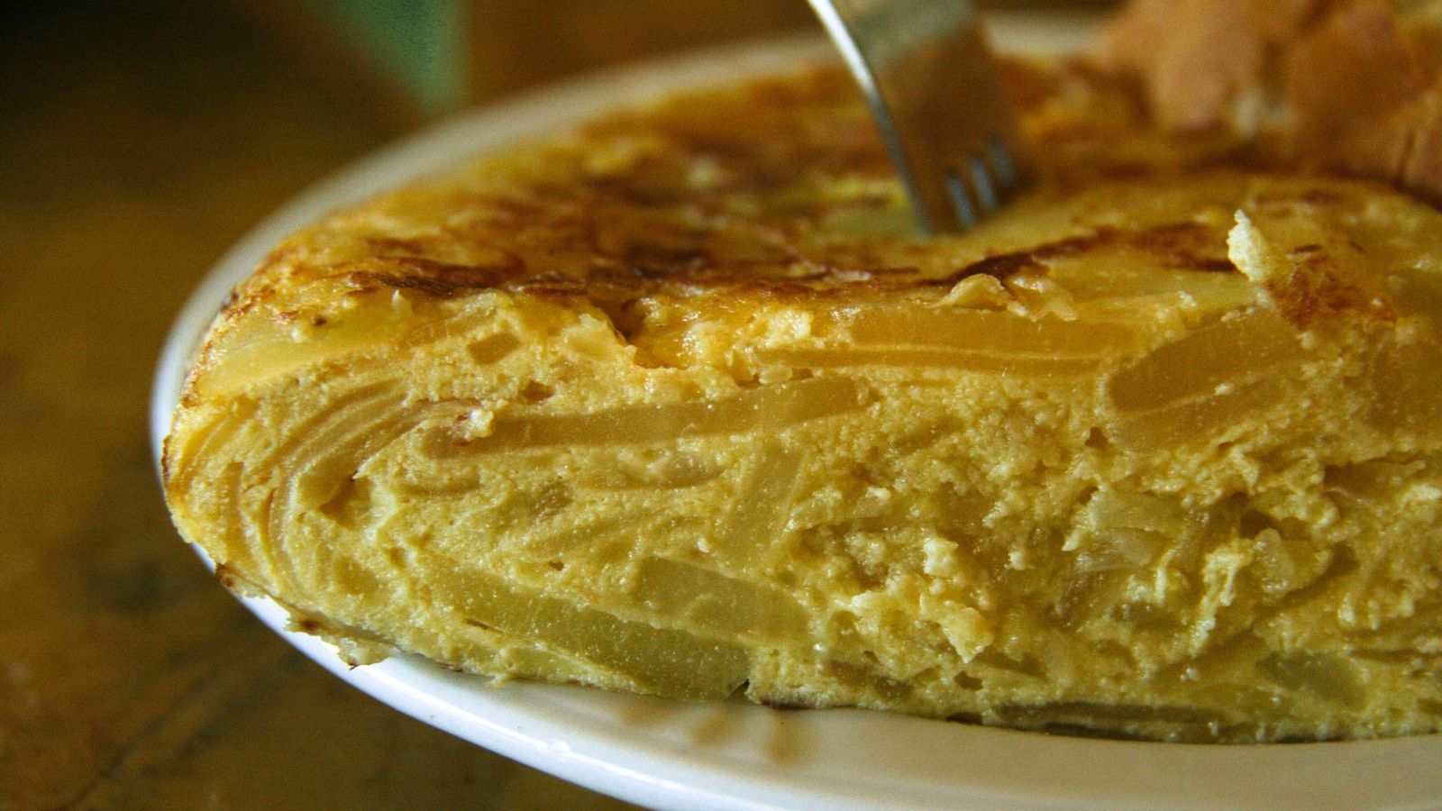 Tortilla de patatas chips de Adriá.