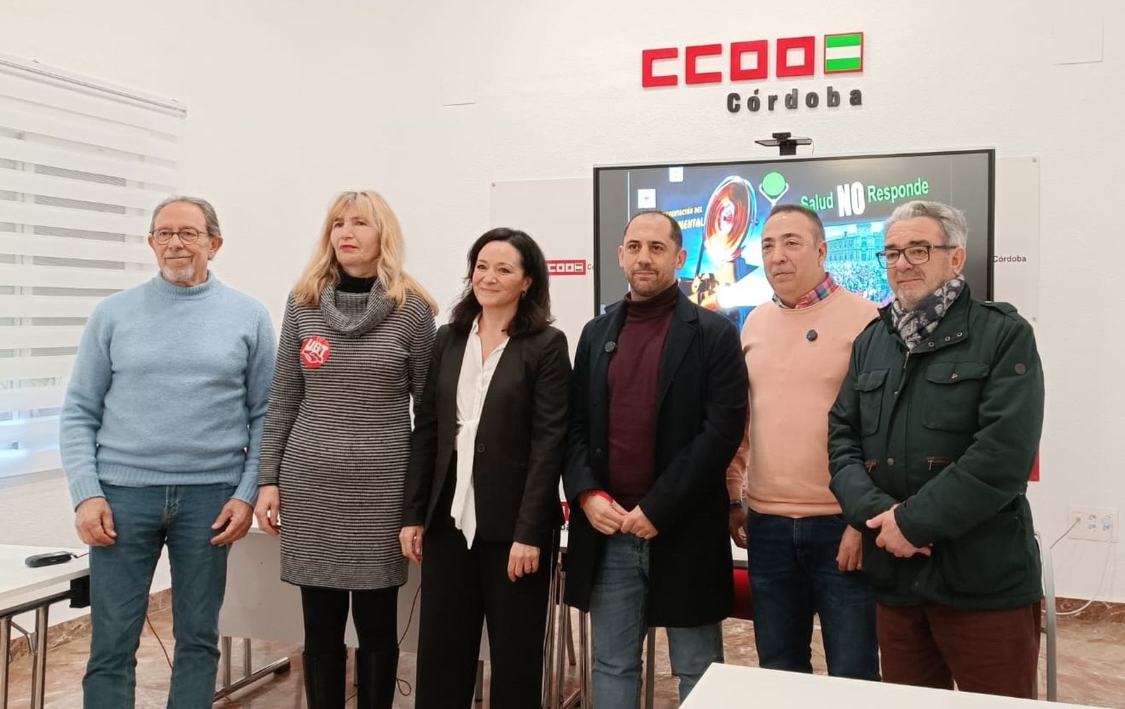 Las autoridades y organizadores, durante la presentación del documental.