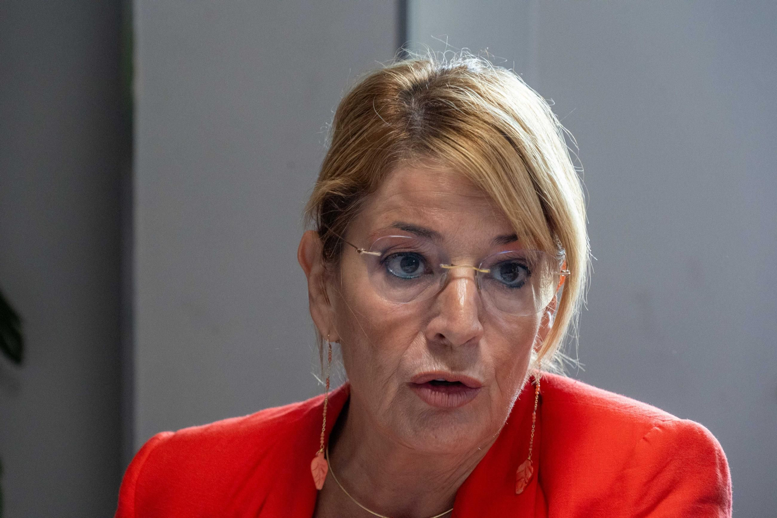 Imágenes del desayuno de redacción 'Huelva, eficiencia y sostenibilidad en la gestión de los servicios en las ciudades'