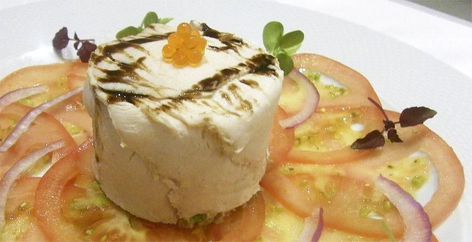 El milhojas de salazón y ahumados de Manolo Mayo