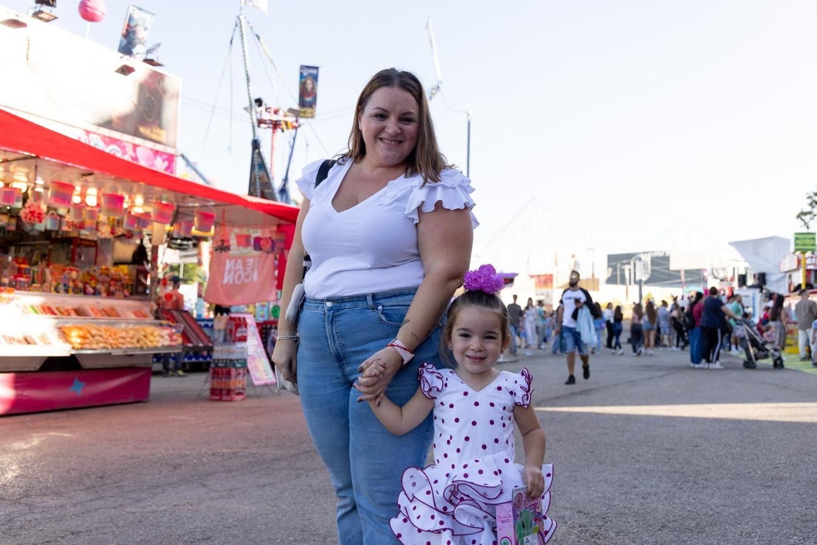 Cientos de jiennenses acudieron a su cita con los "cacharricos"