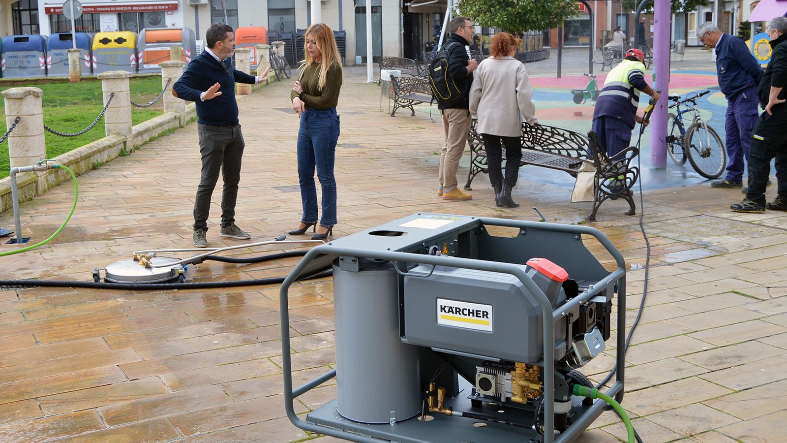 Nueva máquina hidrolimpiadora.