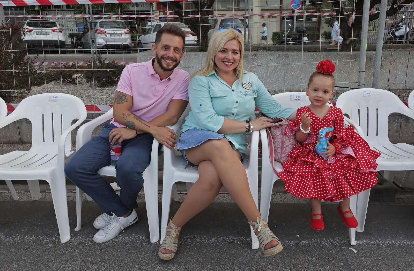 Búscate en las fotos de la cabalgata de la Feria Real de Algeciras 2025
