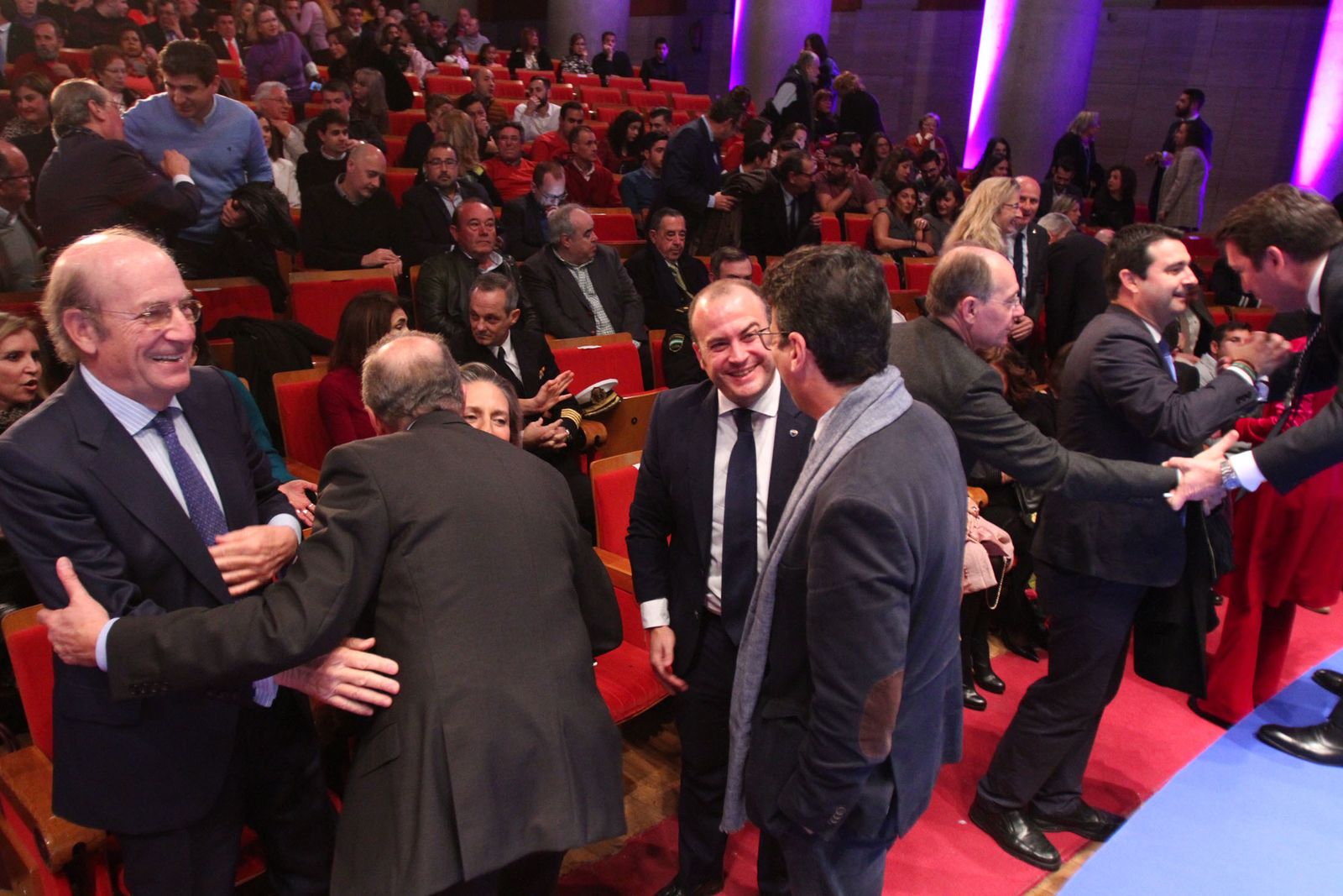 Imágenes de la entrega de las medallas de Huelva