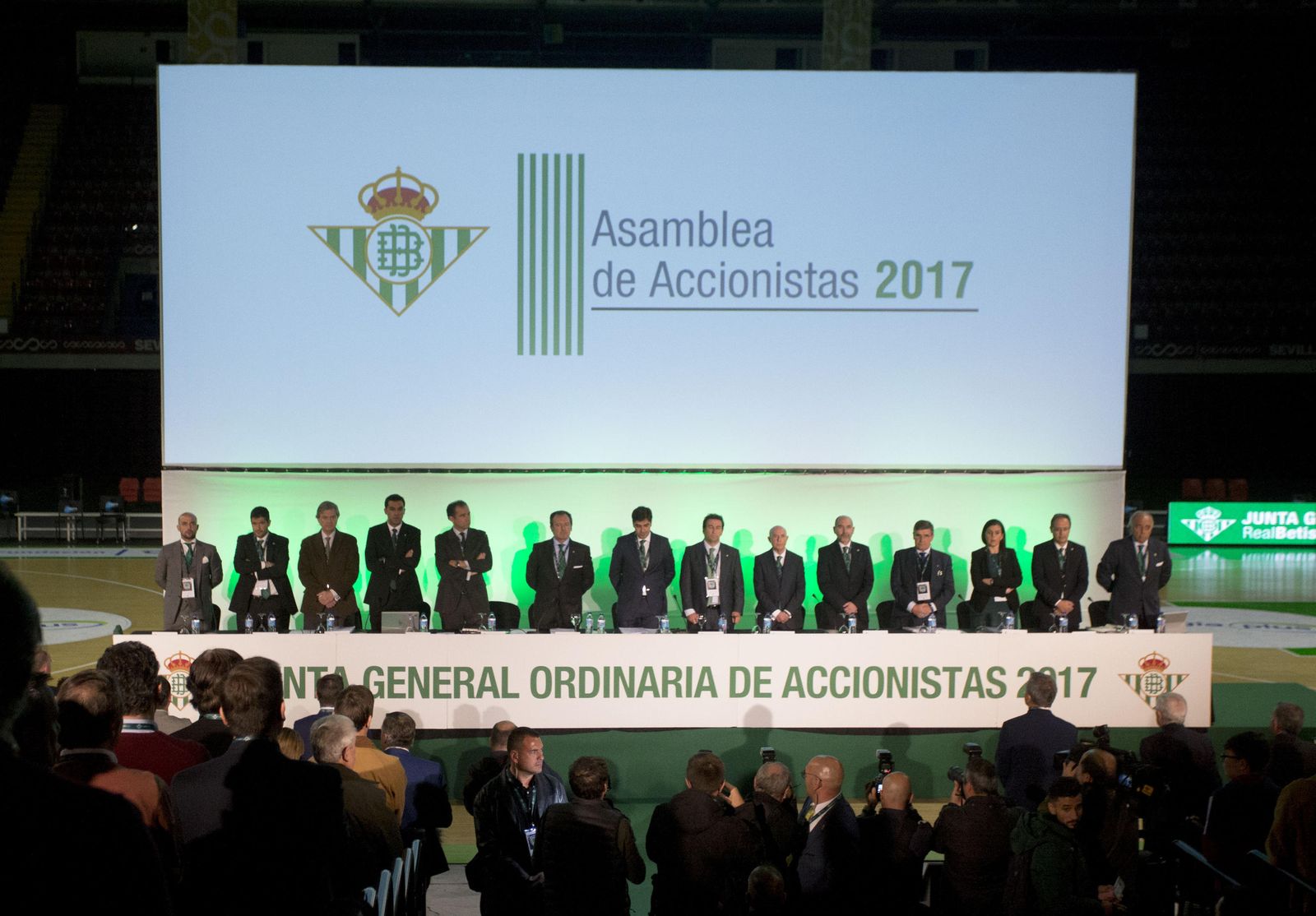 Las imágenes de la junta de accionistas del Betis