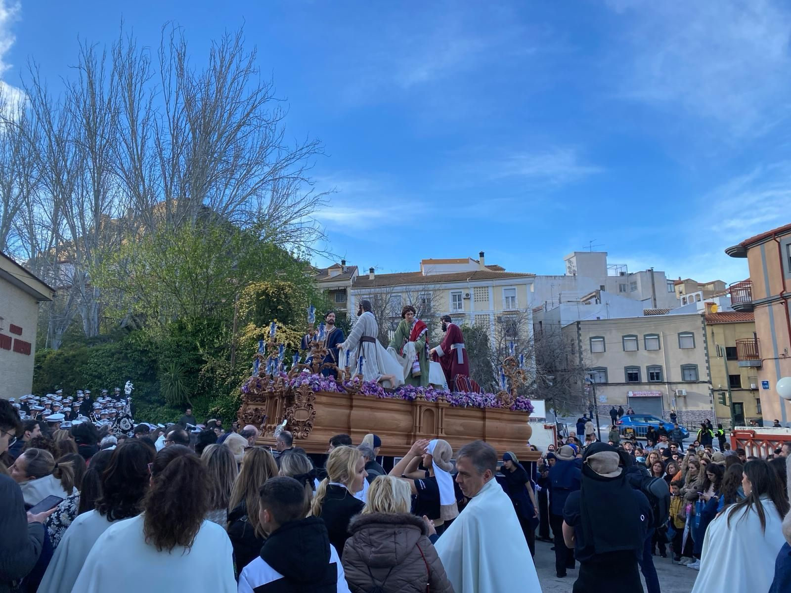 En imágenes: Divino Maestro cancela su estación de penitencia