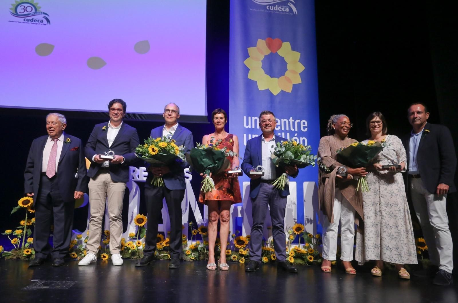 Los premiados en las categorías Solidario, Trayectoria Empresarial, Sabor a Málaga, Iniciativas Municipales, Labor Diplomática, Medios de Comunicación y Cultural