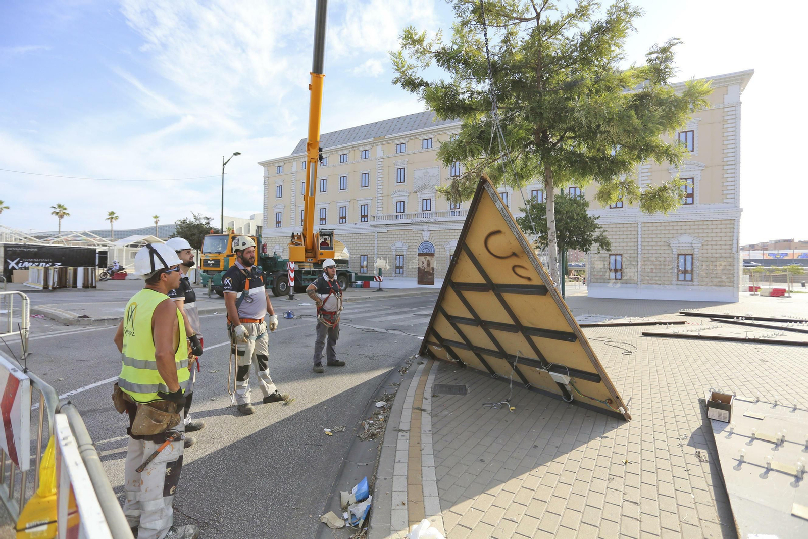 Las fotos de los preparativos para la Feria de Málaga 2019