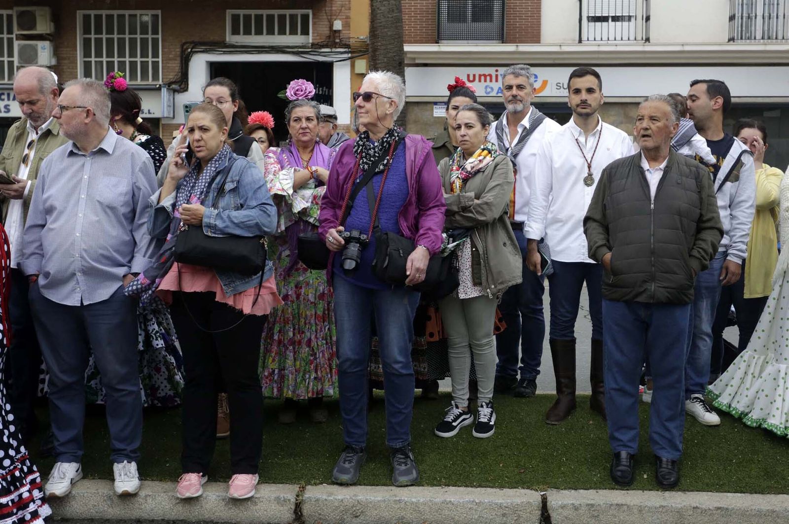 El Rocío 2023: Imágenes de la Hermandad de Emigrantes en su salida de Huelva