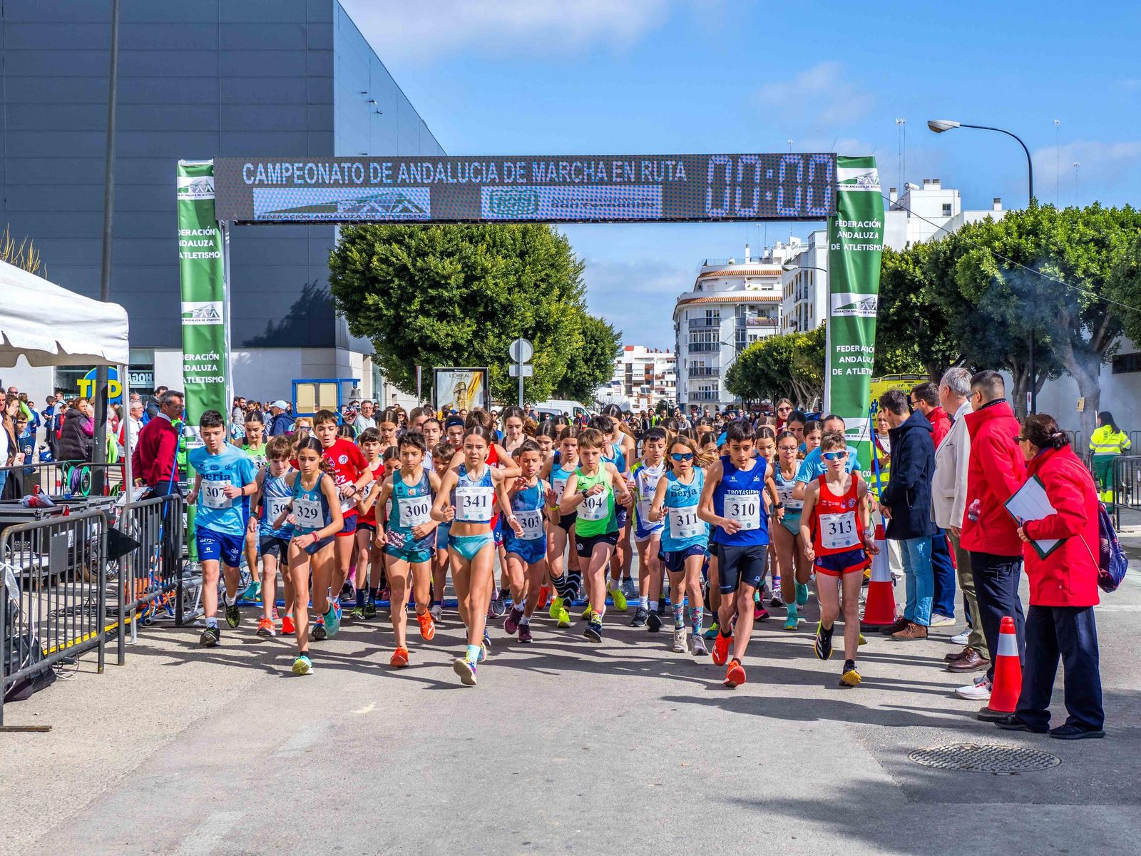 San Fernando acoge el Campeonato de Andalucía de Marcha en Ruta: las imágenes