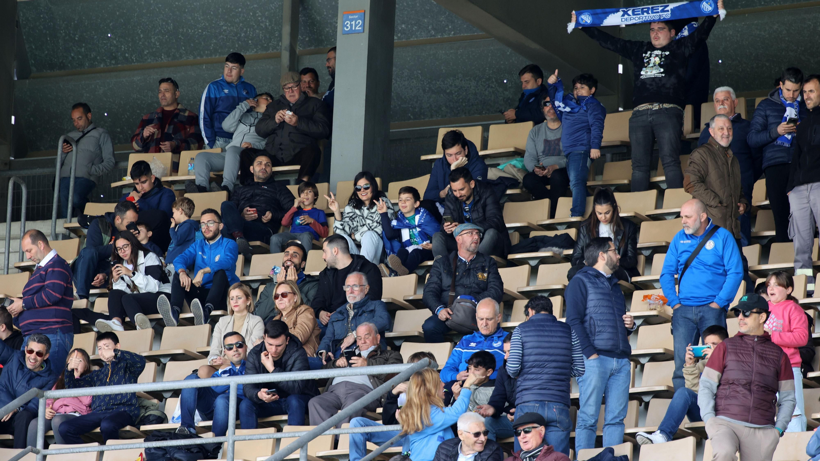 Búscate en el partido Xerez DFC - Atlético Sanluqueño en Chapín