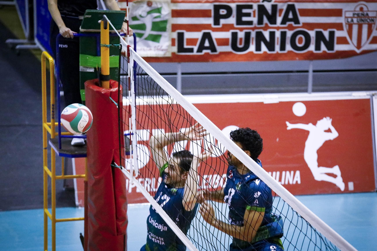 Unicaja Costa de Almería-Arenal Emeve de la Superliga, en imágenes