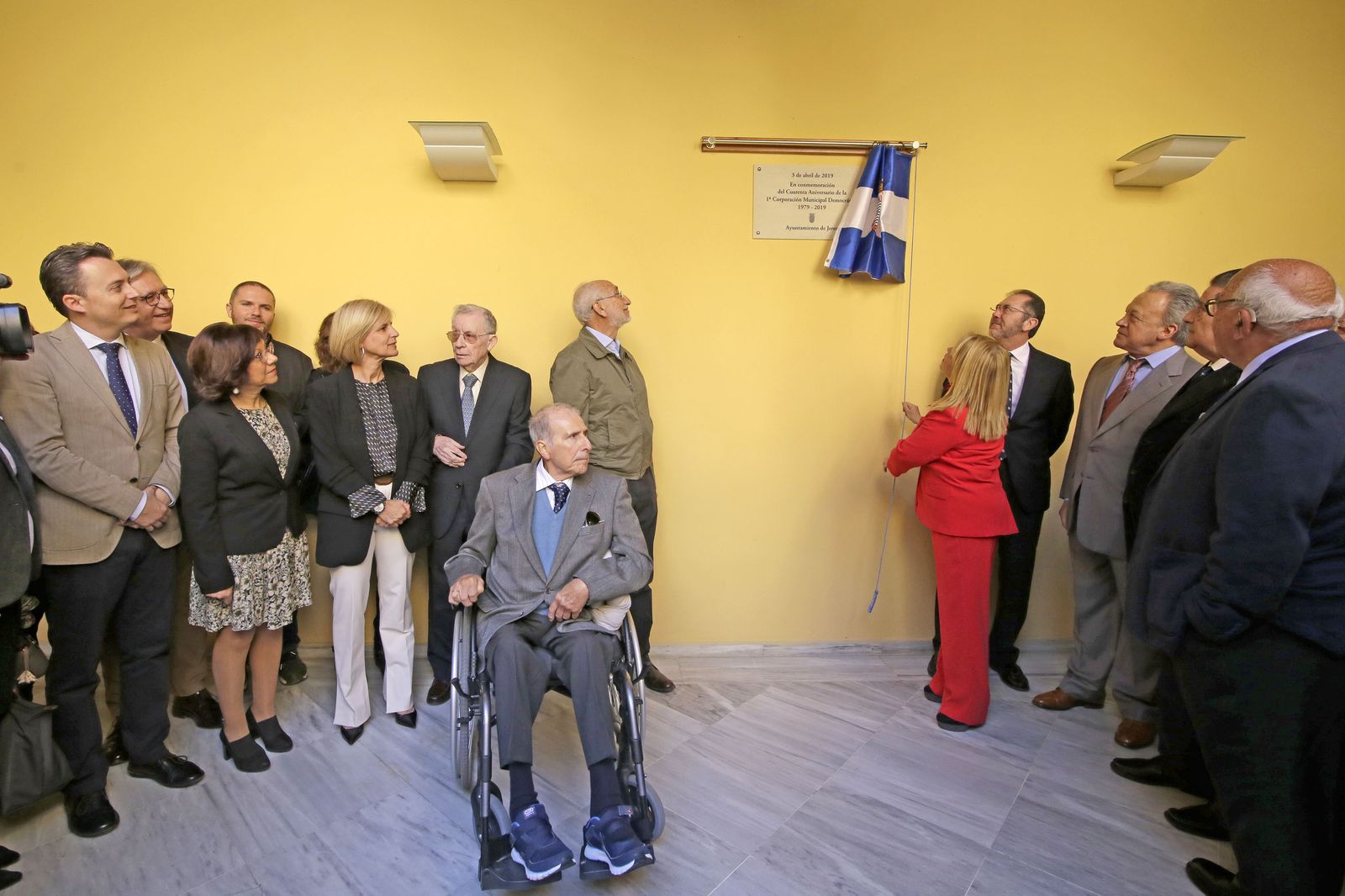 Imágenes del acto institucional del 40 aniversario de las primeras elecciones municipales