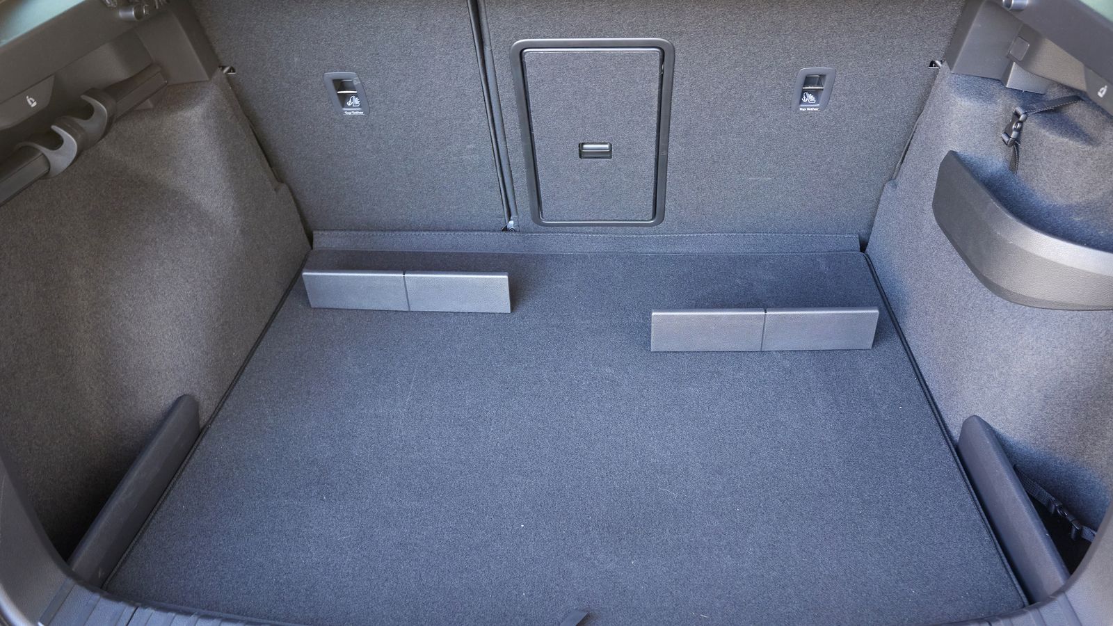 Los maleteros de los Karoq son, como en todo Skoda, de referencia por su capacidad y dotación funcional respecto a la competencia.