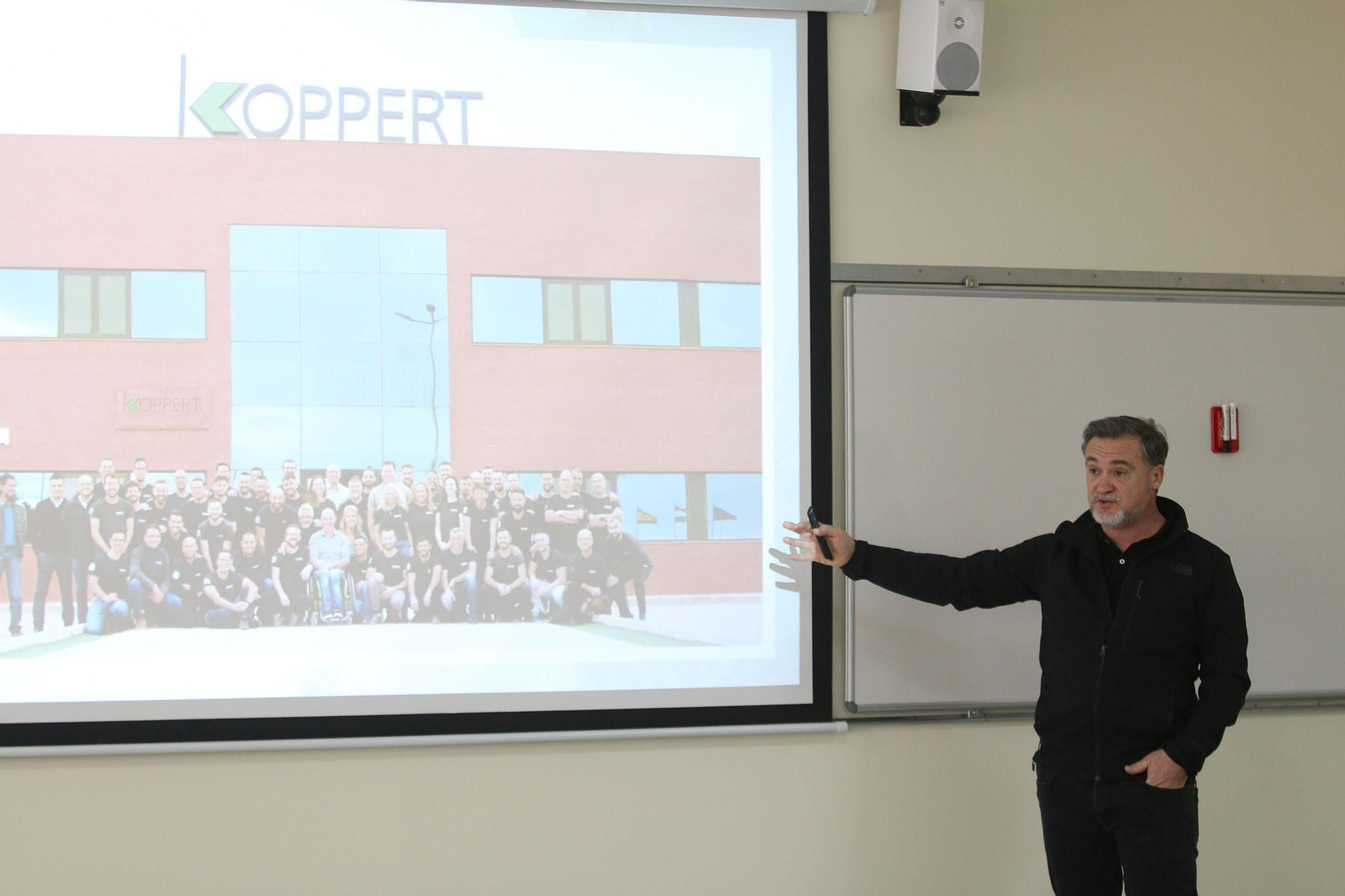 Fotogalería de la visita guiada a las instalaciones de Koppert en Águilas