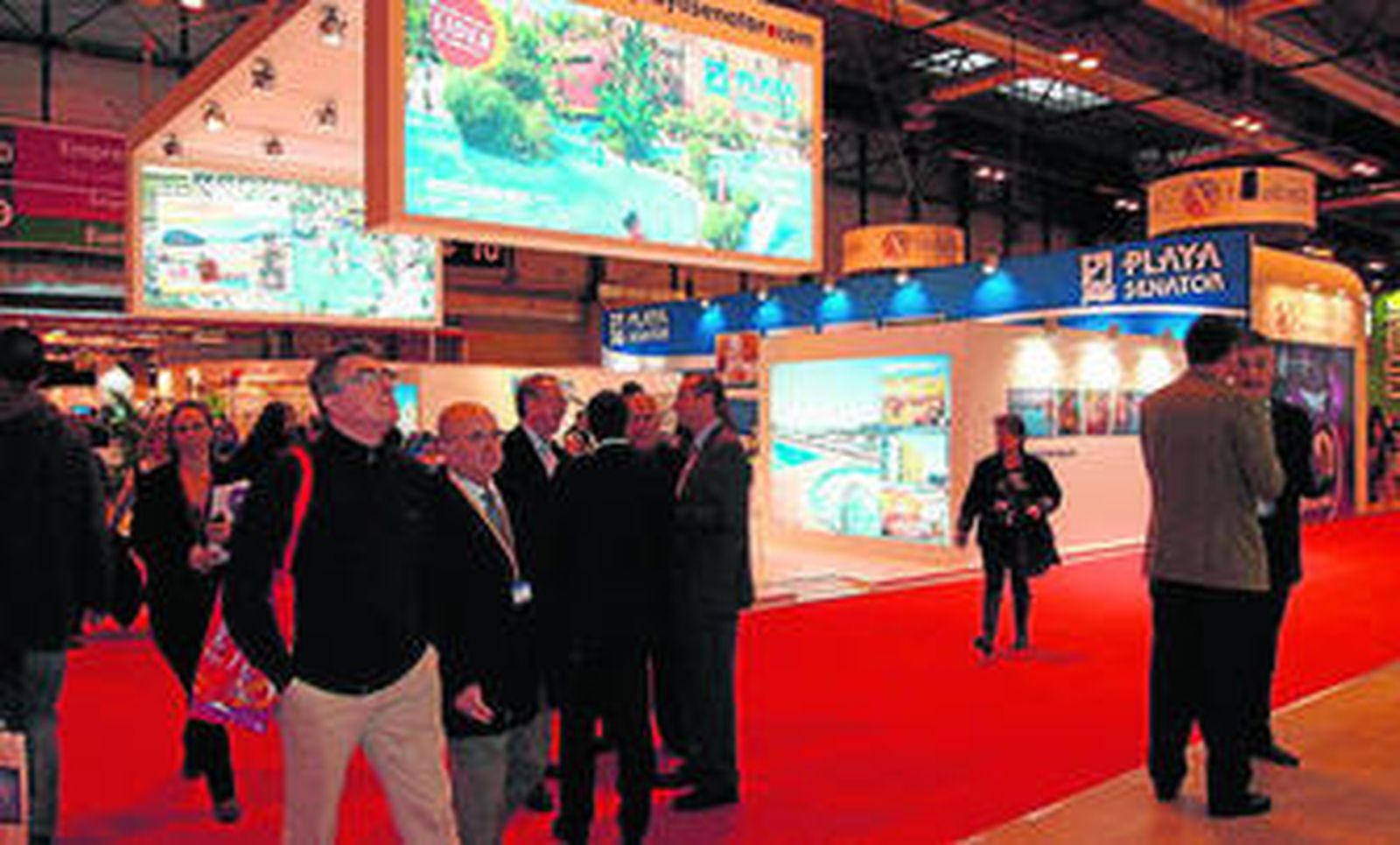 Rossell: "Aquí no se vende, ni se factura nada, es pura imagen"