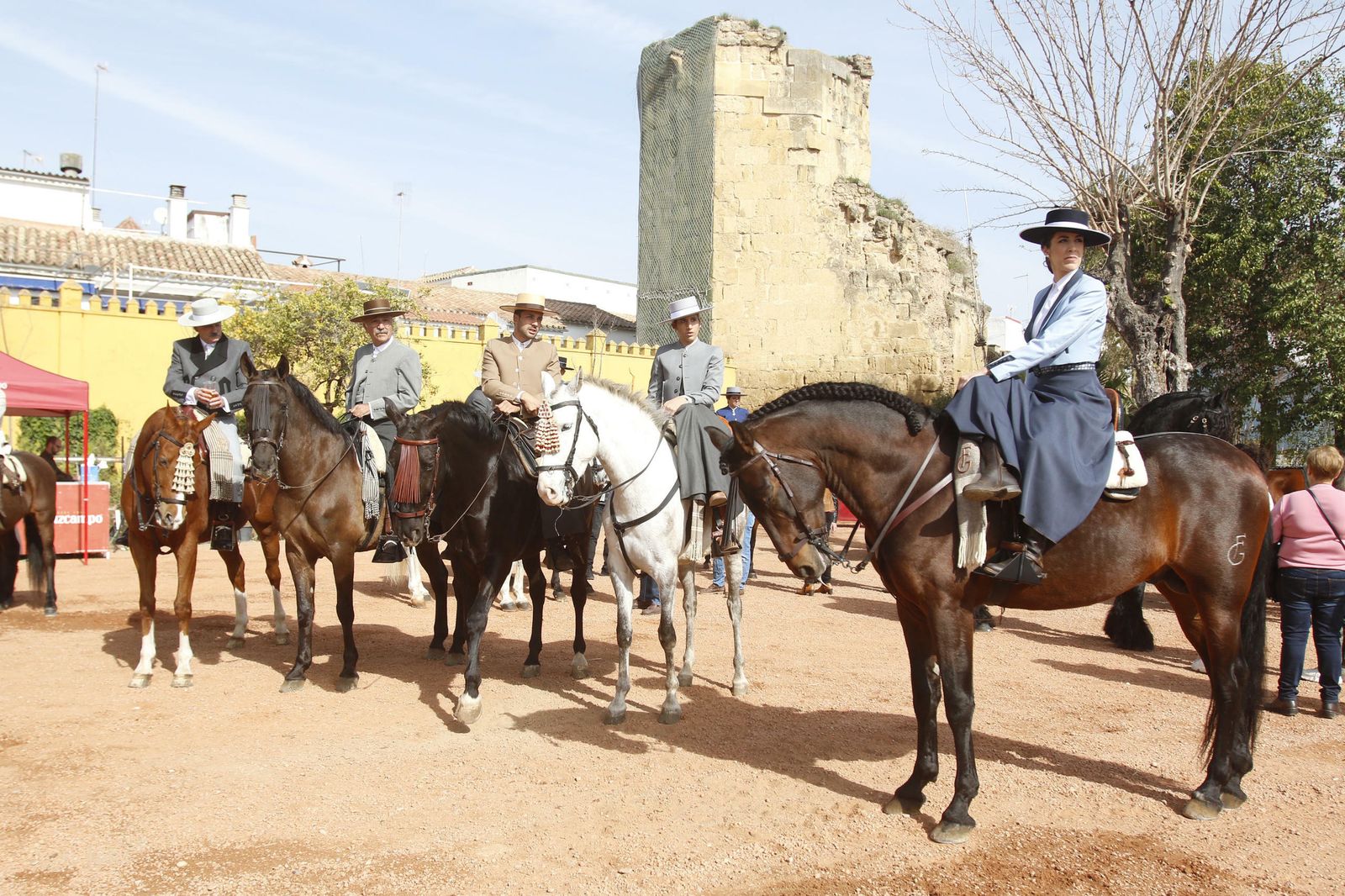 La marcha hípica por el 28-F en Córdoba, en fotos
