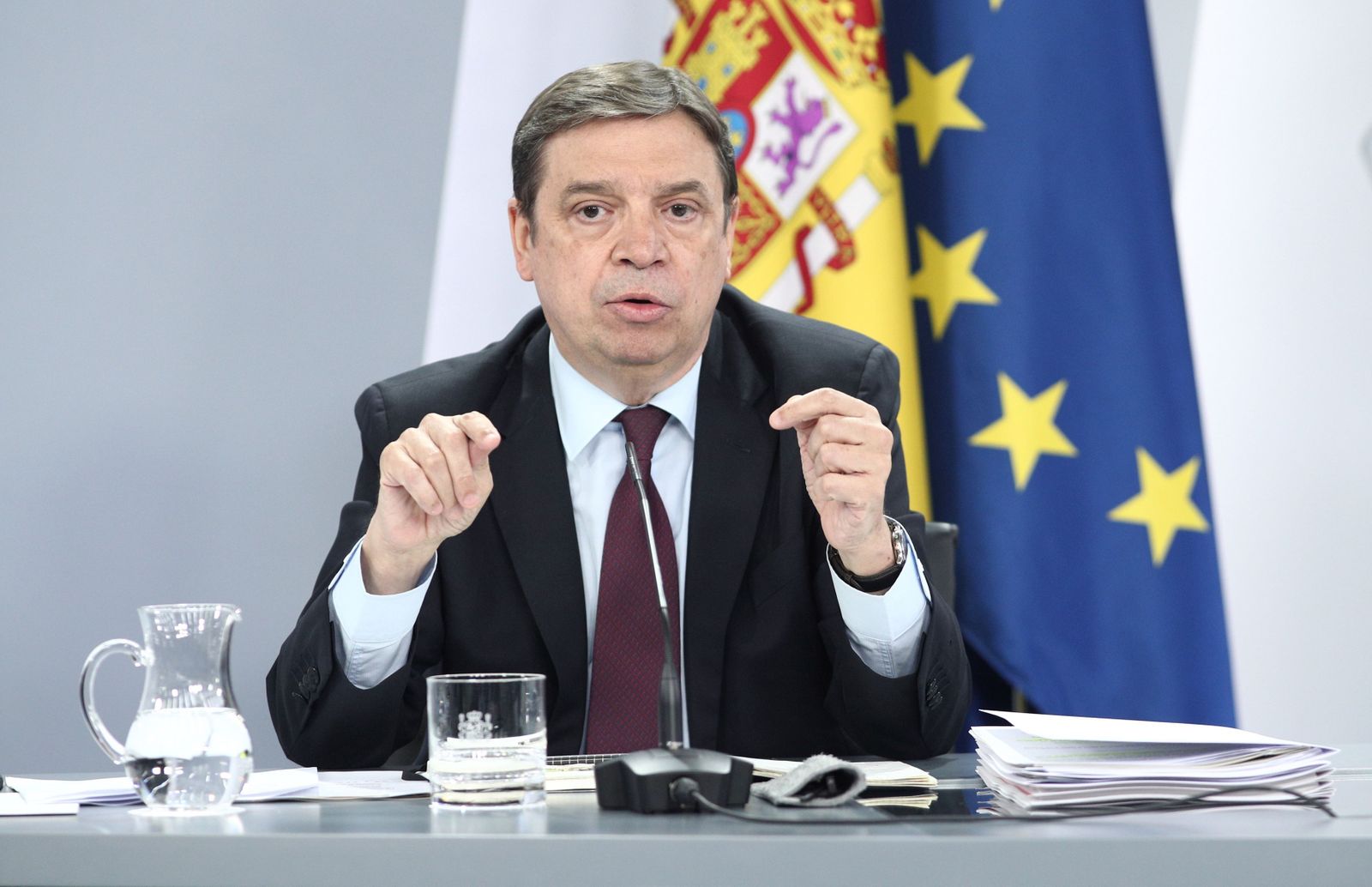 Luis Planas, durante una comparecencia en el palacio de la Moncloa.