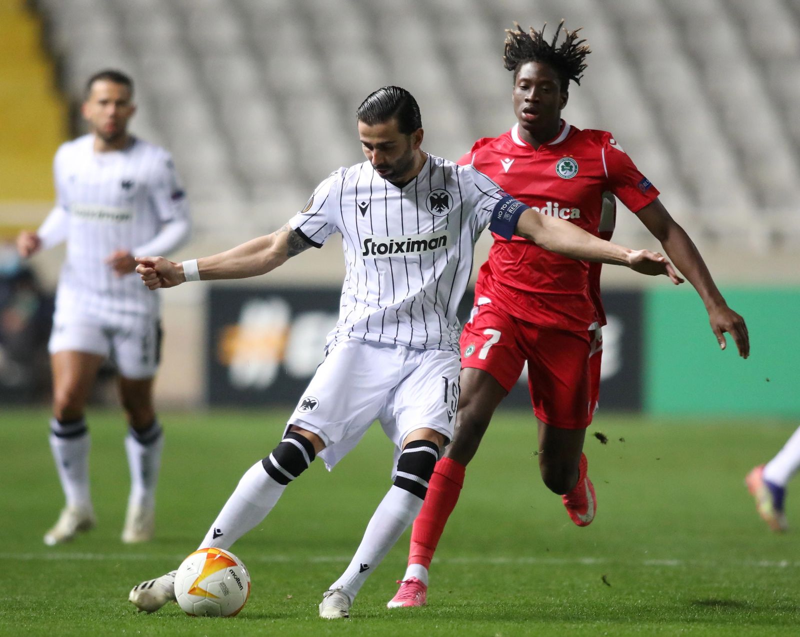 Crespo, con el brazalete de capitán del PAOK, ante el Omonia Nicosia, en la pasada Europa League.
