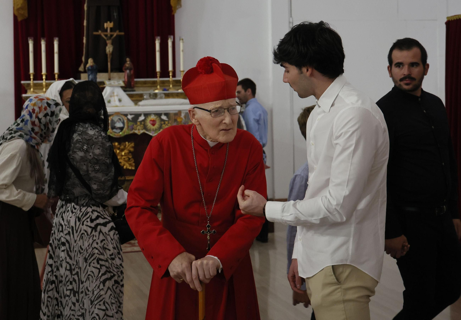 Las imágenes de la visita a la catedral del Palmar de Troya