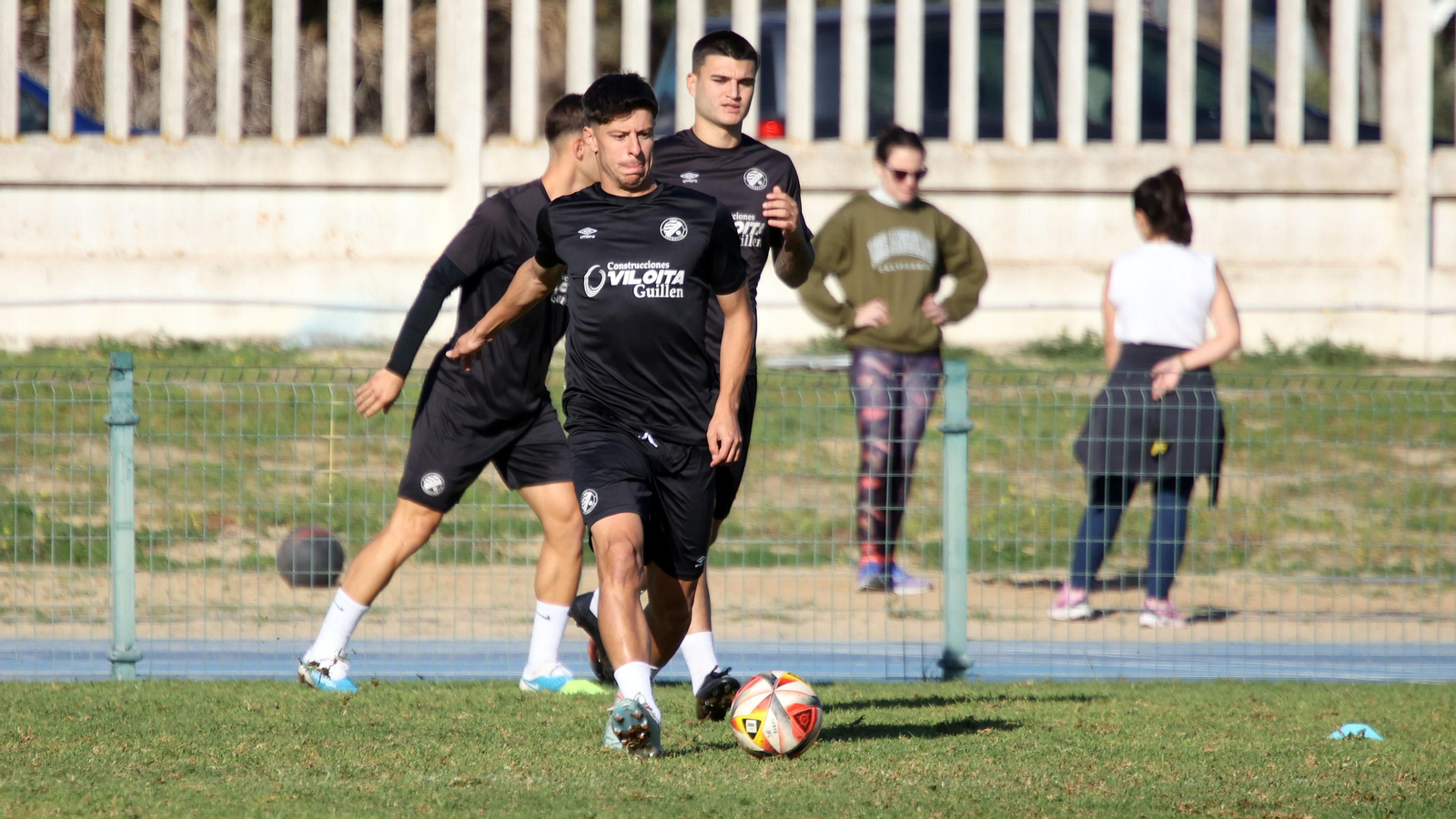 El Xerez DFC prepara con intensidad el derbi contra el Xerez CD
