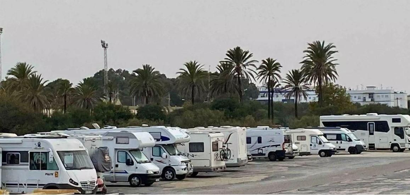 Autocaravanas en la explanada de La Puntilla, en una imagen de archivo.