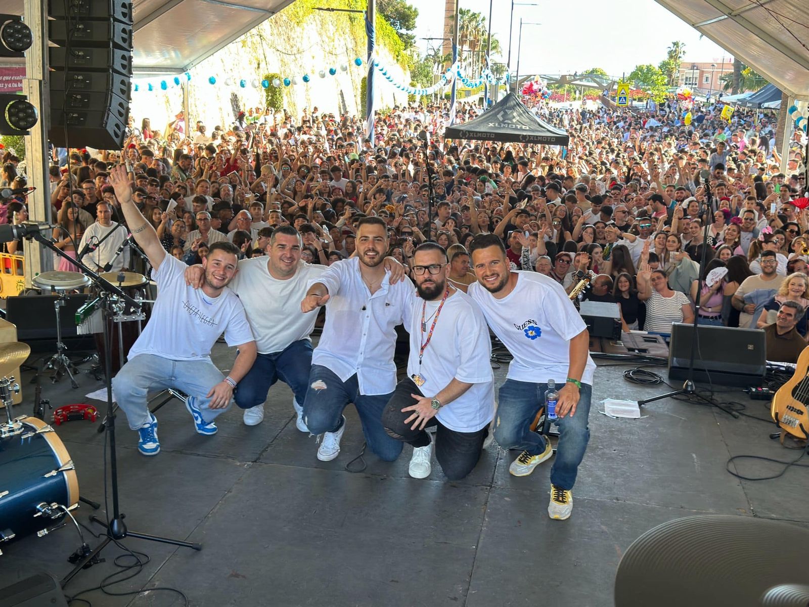 Motril disfruta de las Cruces, en imágenes