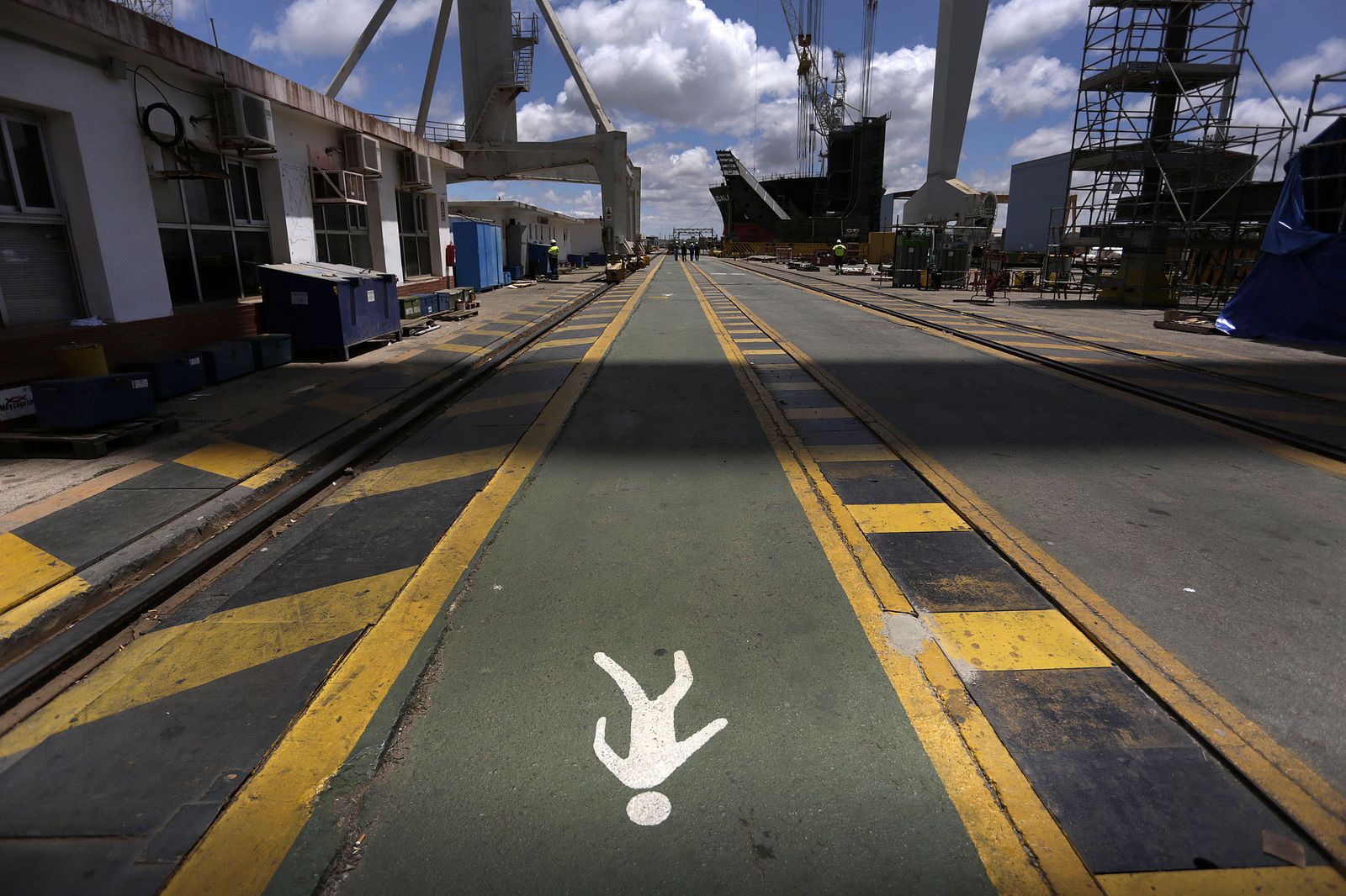 Imagen de archivo del interior del astillero de Navantia en Puerto Real.