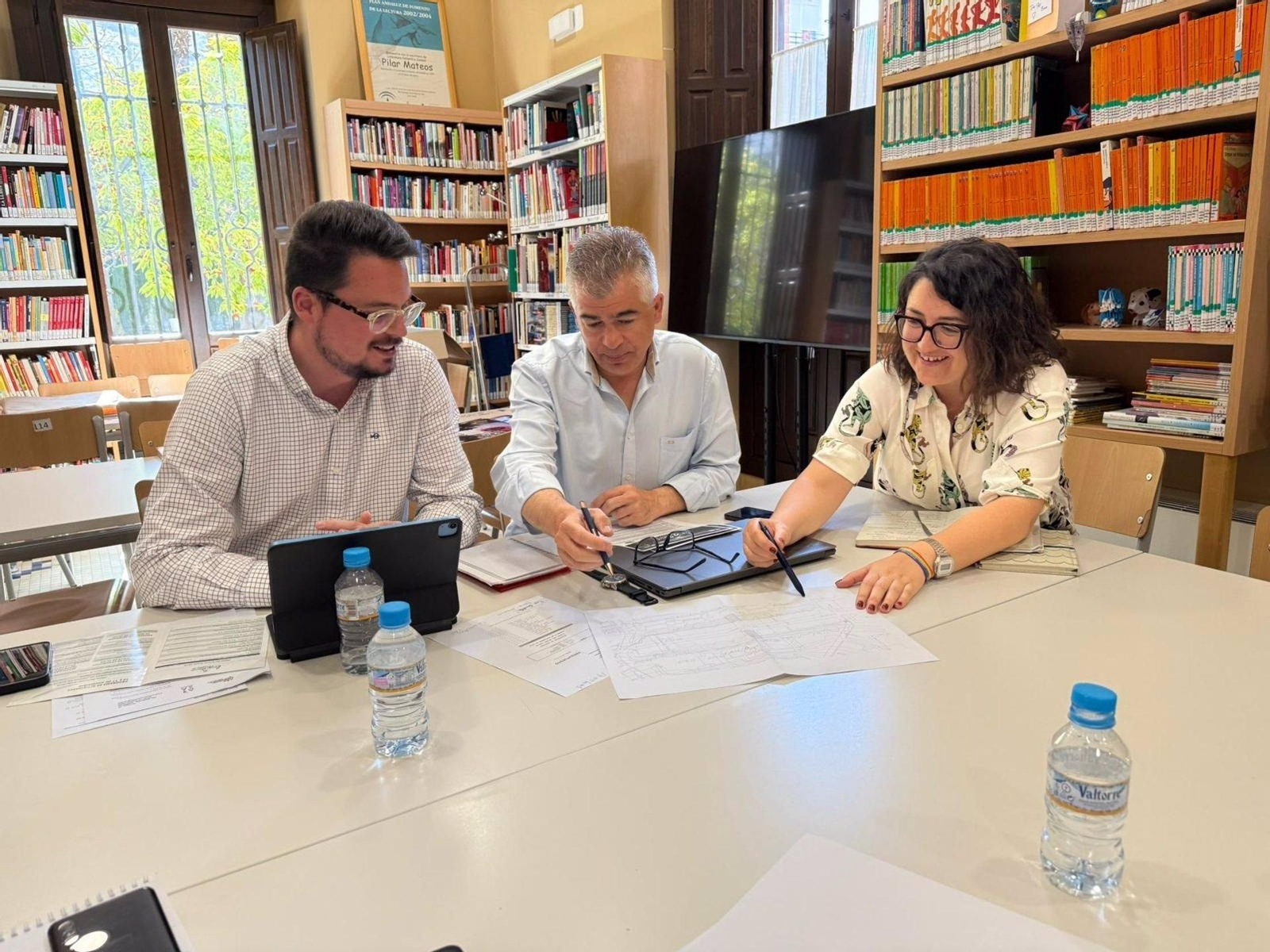 Fracisco Javier Lozano (iz) y Emilio Torres en la reunión preparatoria de la Fiesta del Primer Aceite