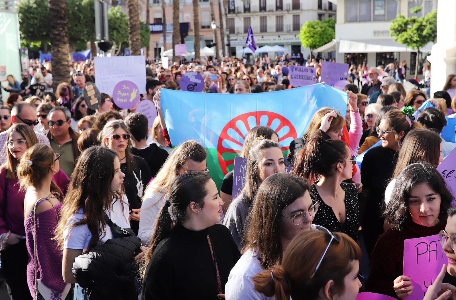 Imágenes de la manifestación 8M en Jerez