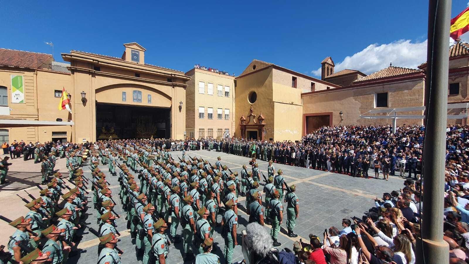 La Legión en la plaza Fray Alonso Santo Tomás.