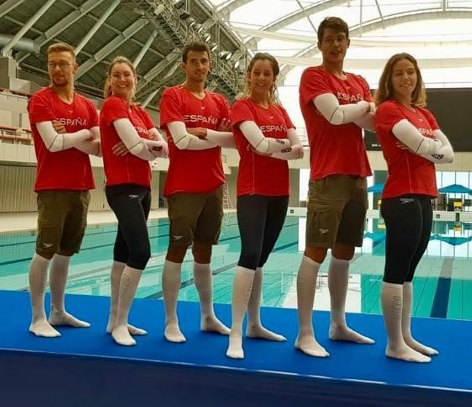 Paula Ruíz y María de Valdés en Corea junto a sus compañeros