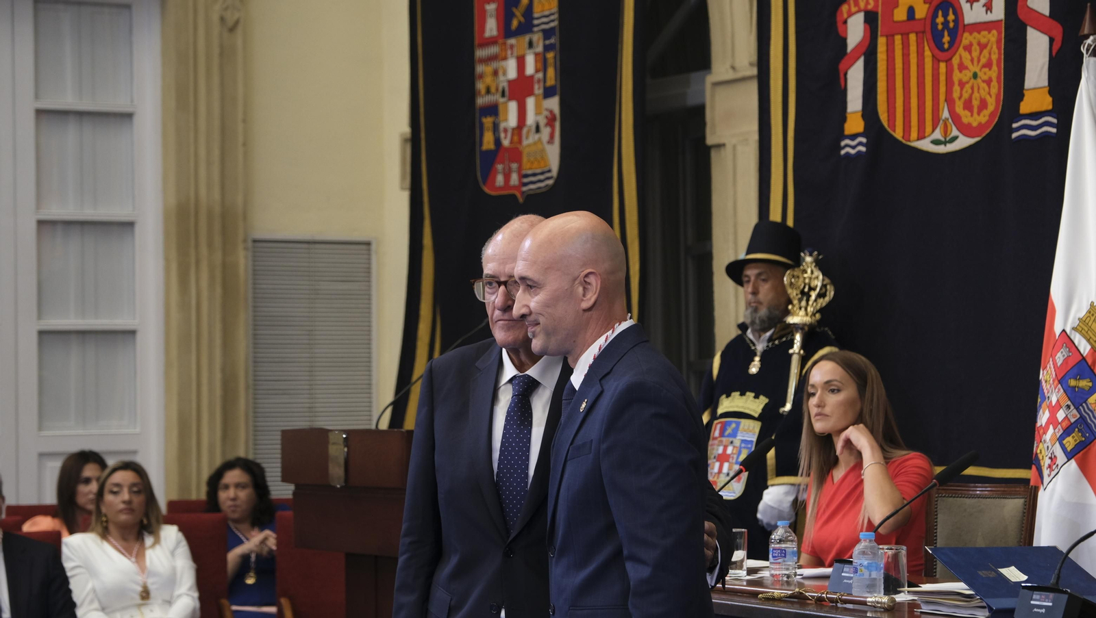 Imágenes del acto de constitución de la Diputación de Almería