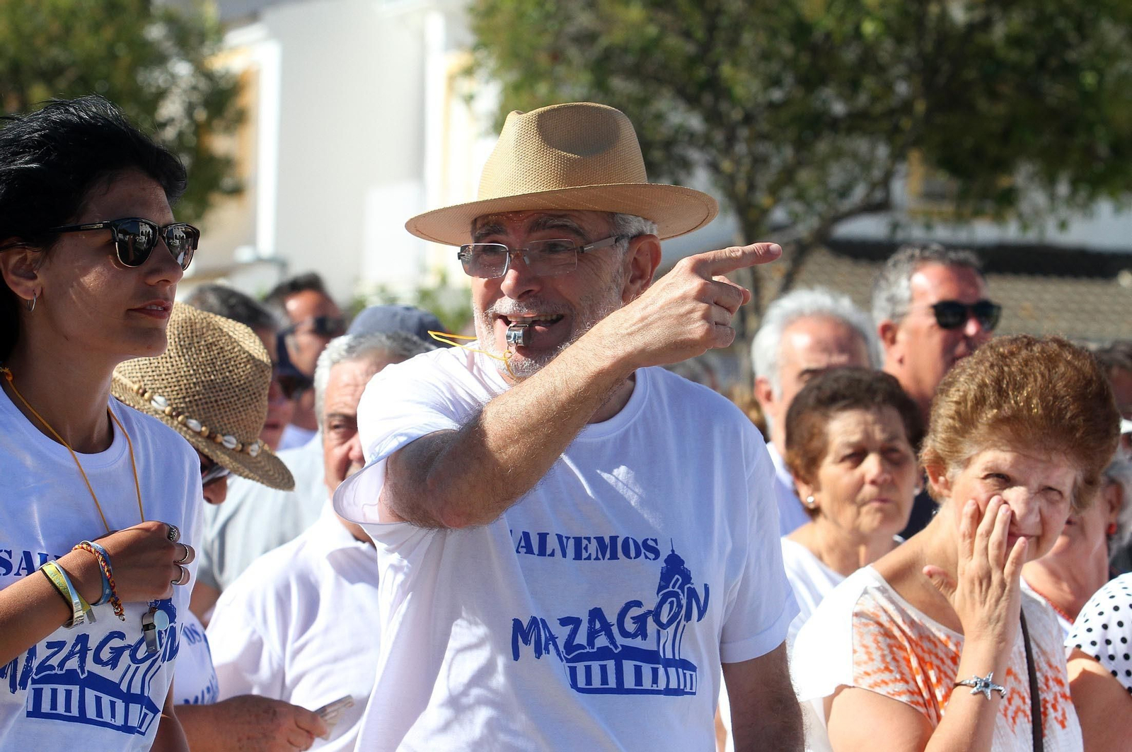 La manifestación "Salvemos Mazagón" en imágenes