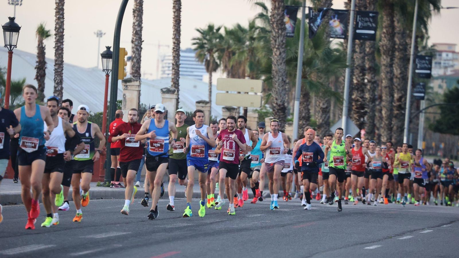 Las mejores fotos de la Maratón de Málaga 2024