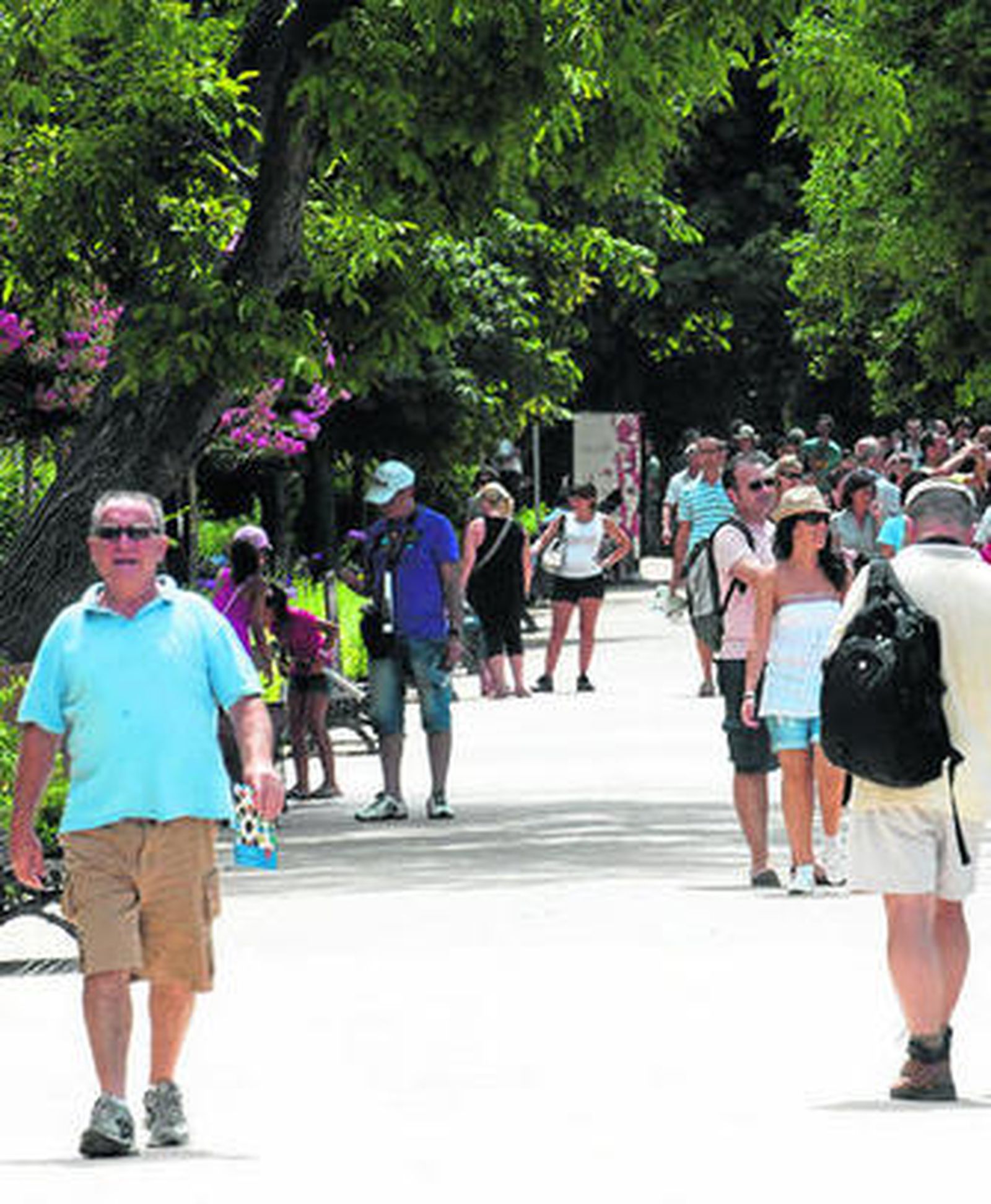Aunque crece su afluencia, el turismo nacional ha limitado su presupuesto.