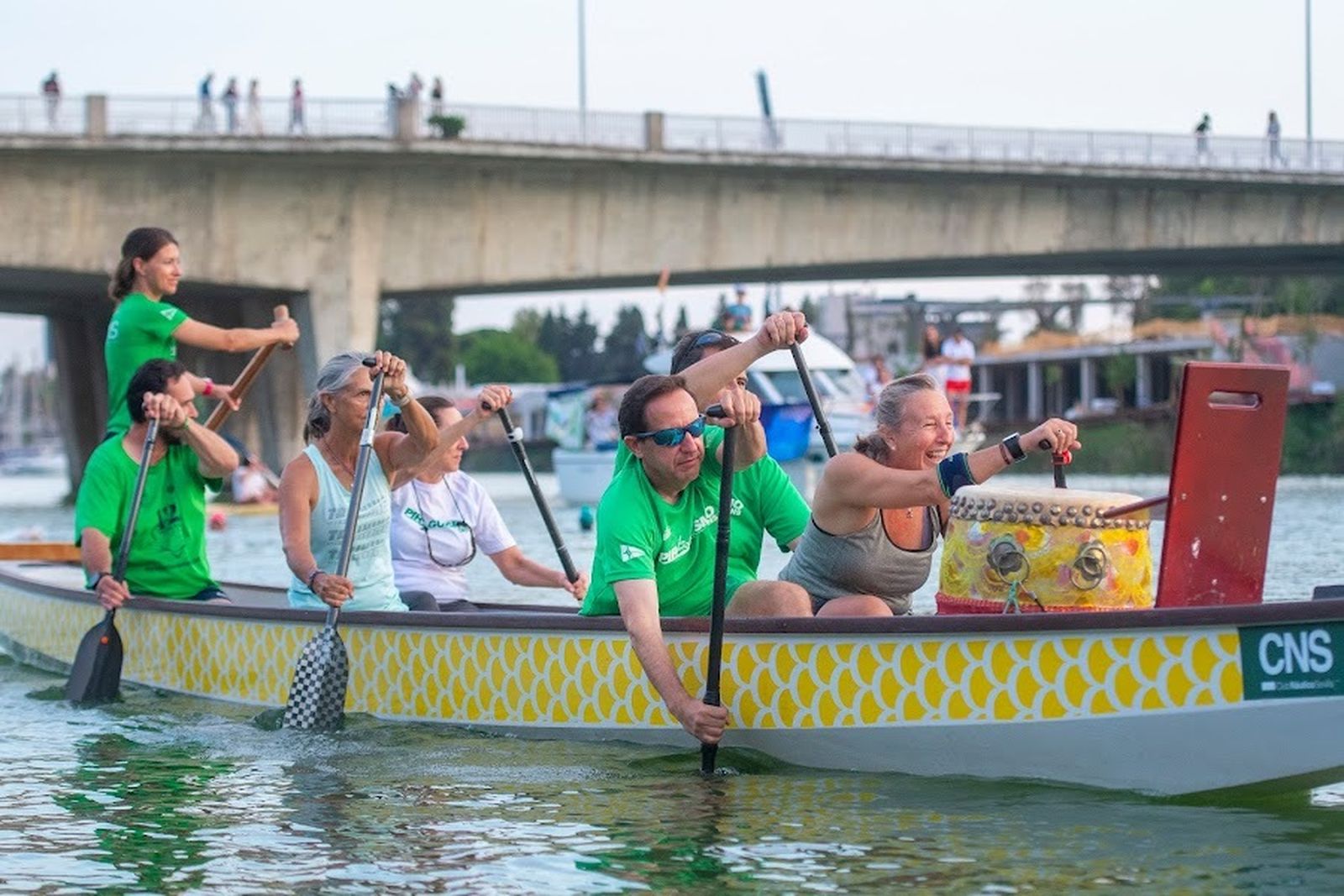 Triatlón a lo largo del Guadalquivir a beneficio de la Fundación Vicente Ferrer