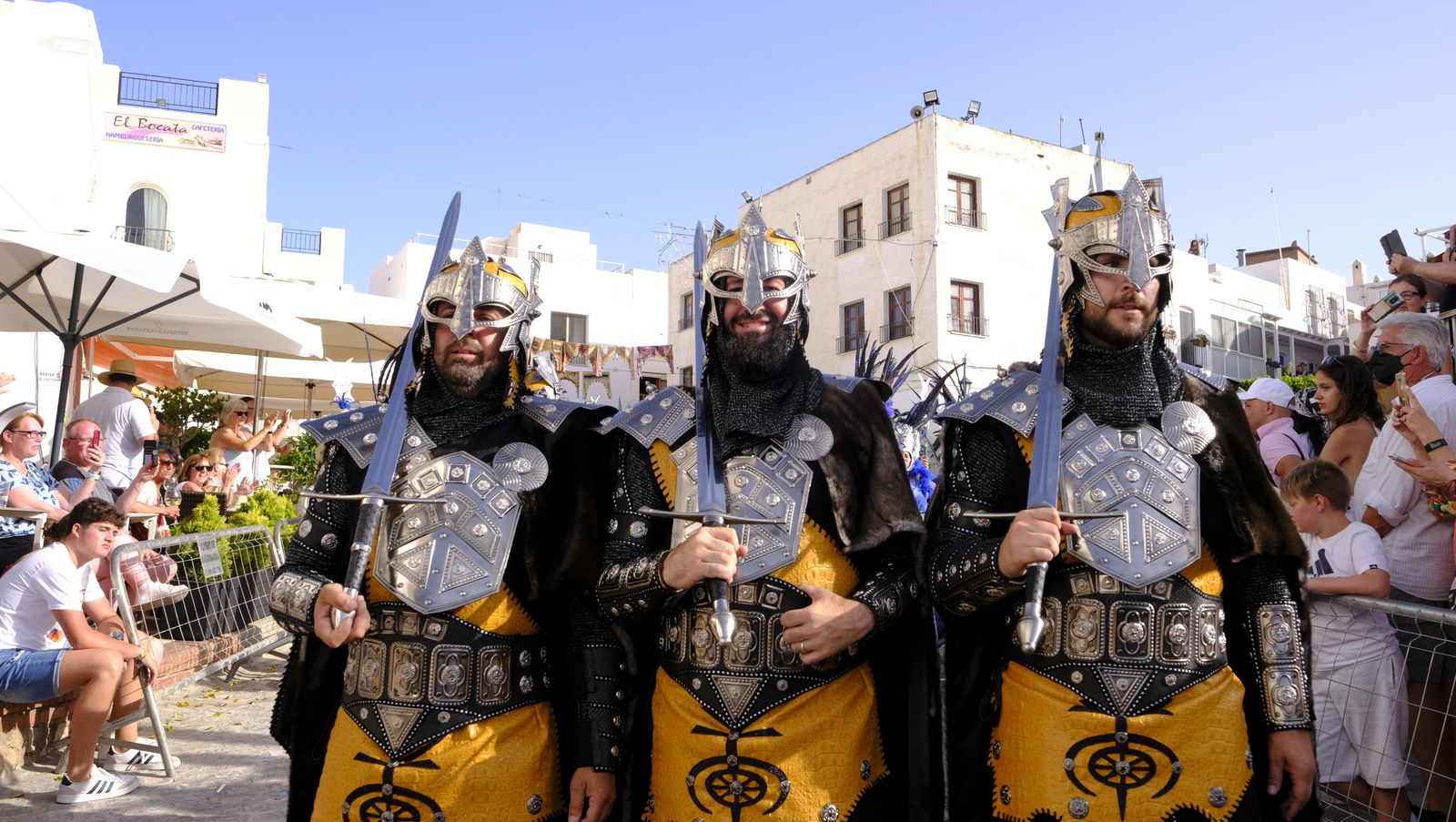 Imágenes del desfile de Moros y Cristianos de Mojácar