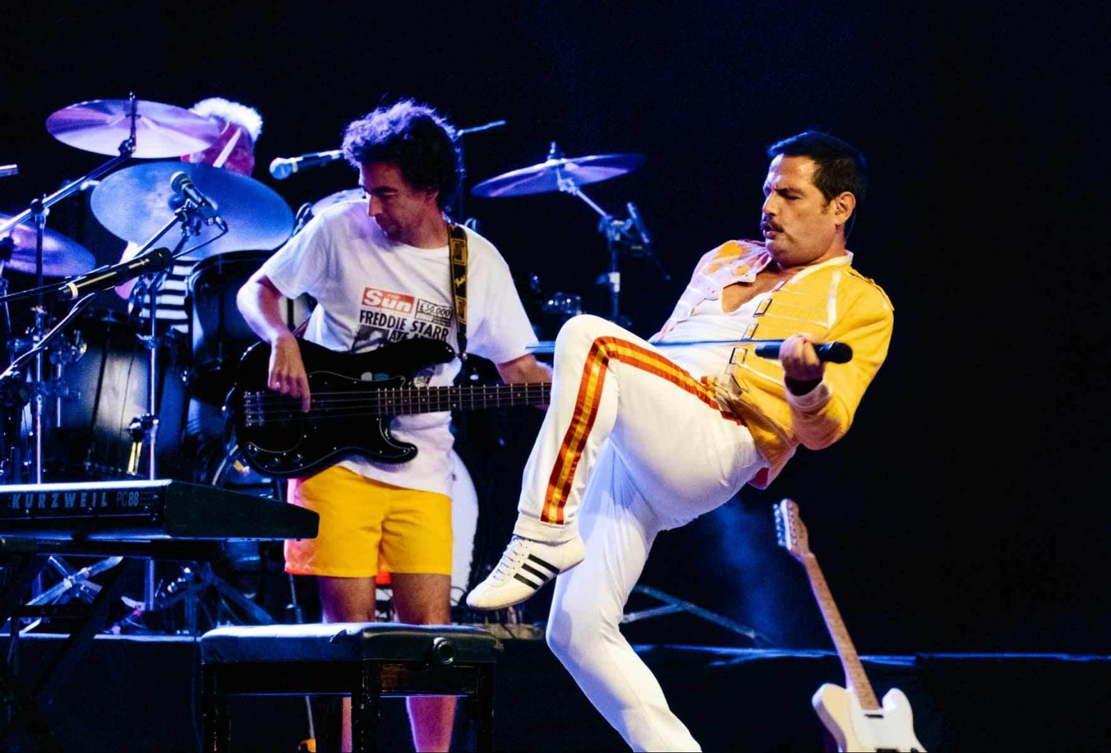 El vocalista de Queen Forever Tribute, en una de las actuaciones de la banda.